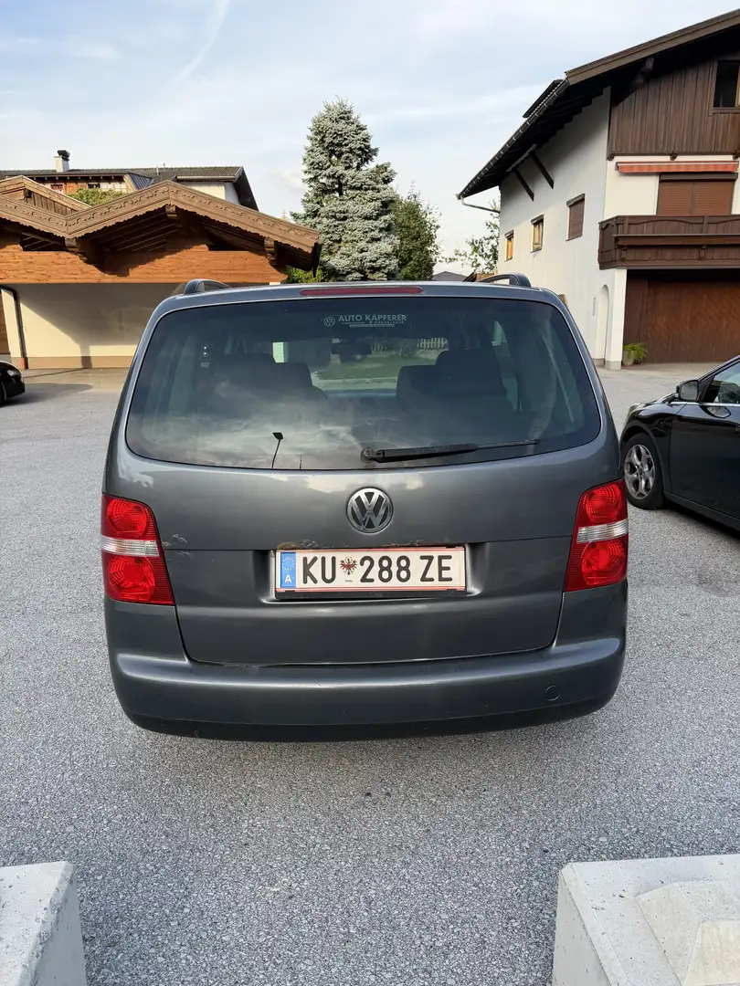 Volkswagen Touran Conceptline 1,9 TDI - 2