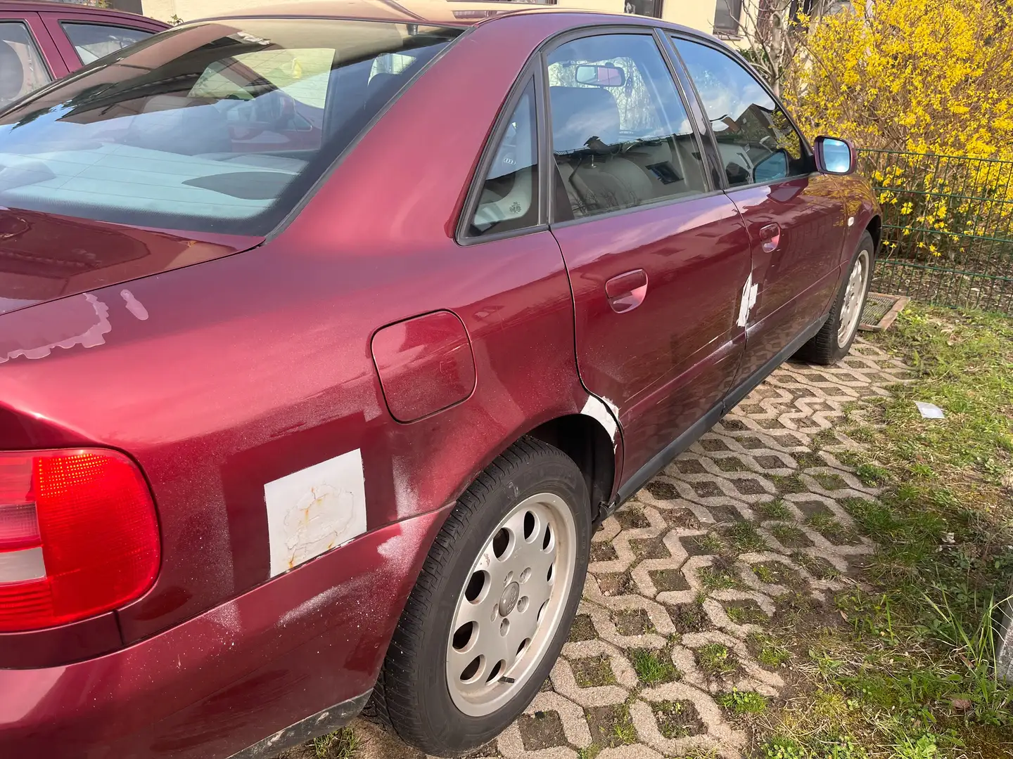 Audi A4 Piros - 2