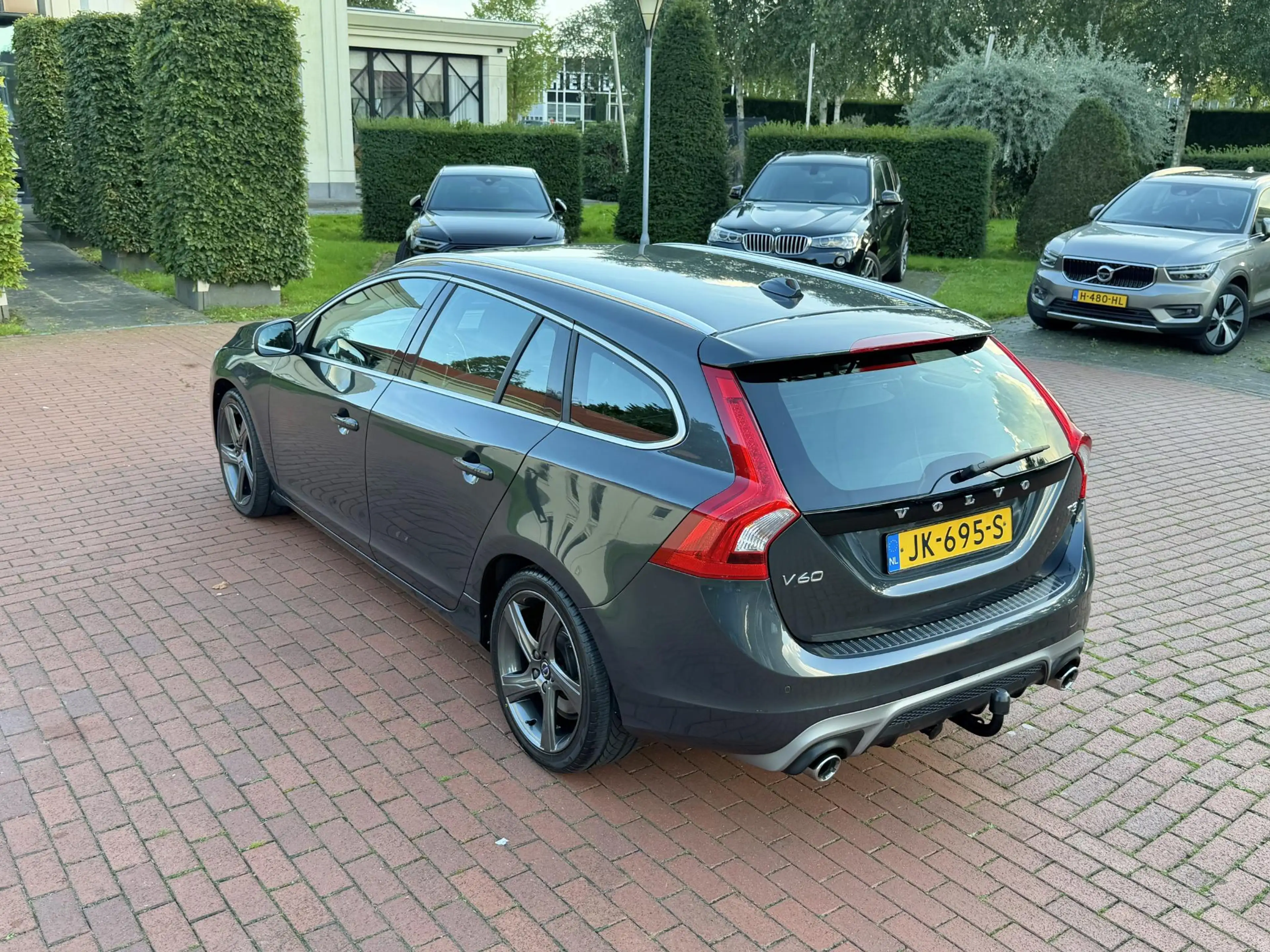 Volvo V60 1.5 T3 R-Design - Nieuwe Turbo — photo 24