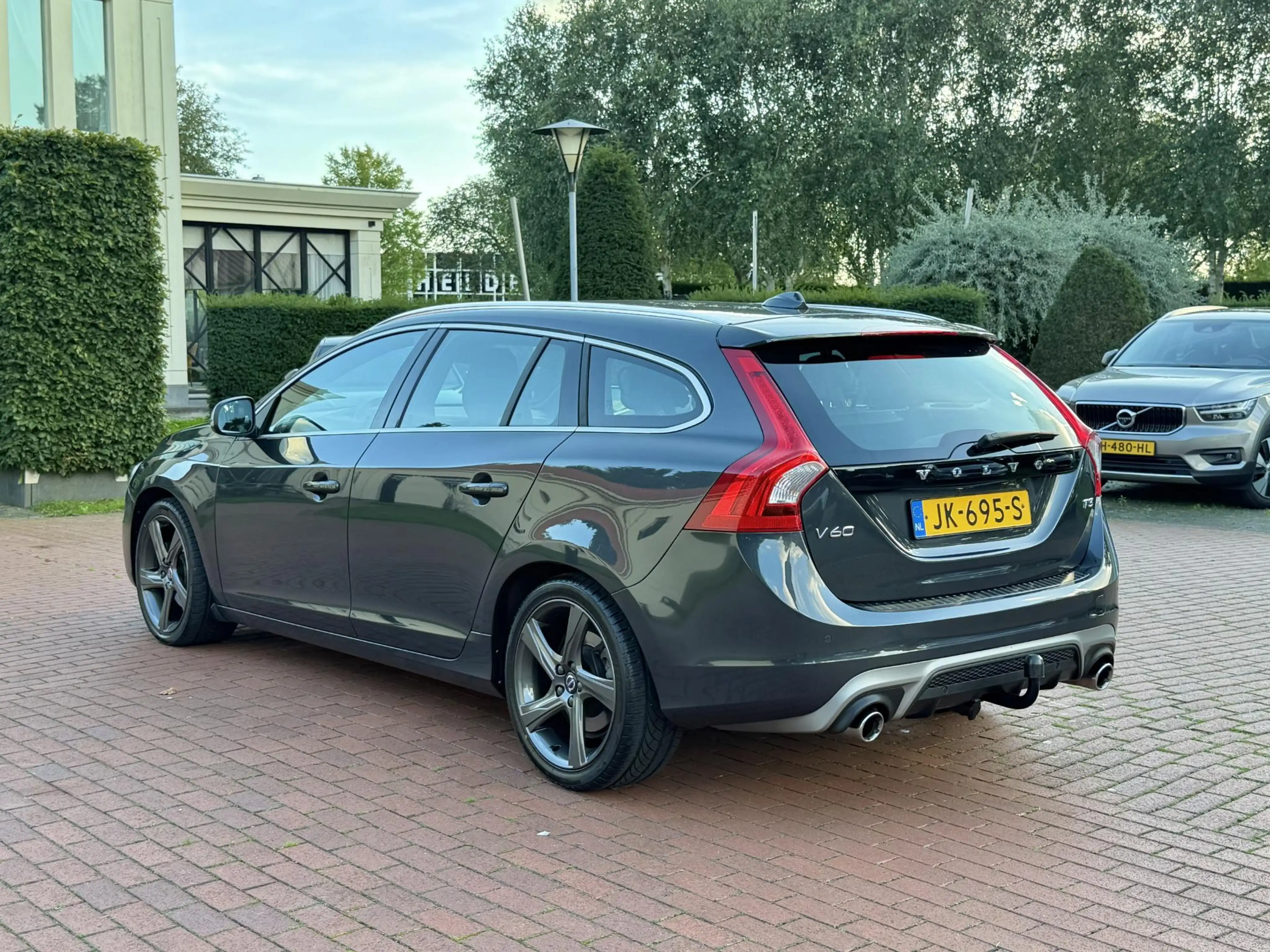 Volvo V60 1.5 T3 R-Design - Nieuwe Turbo — photo 26