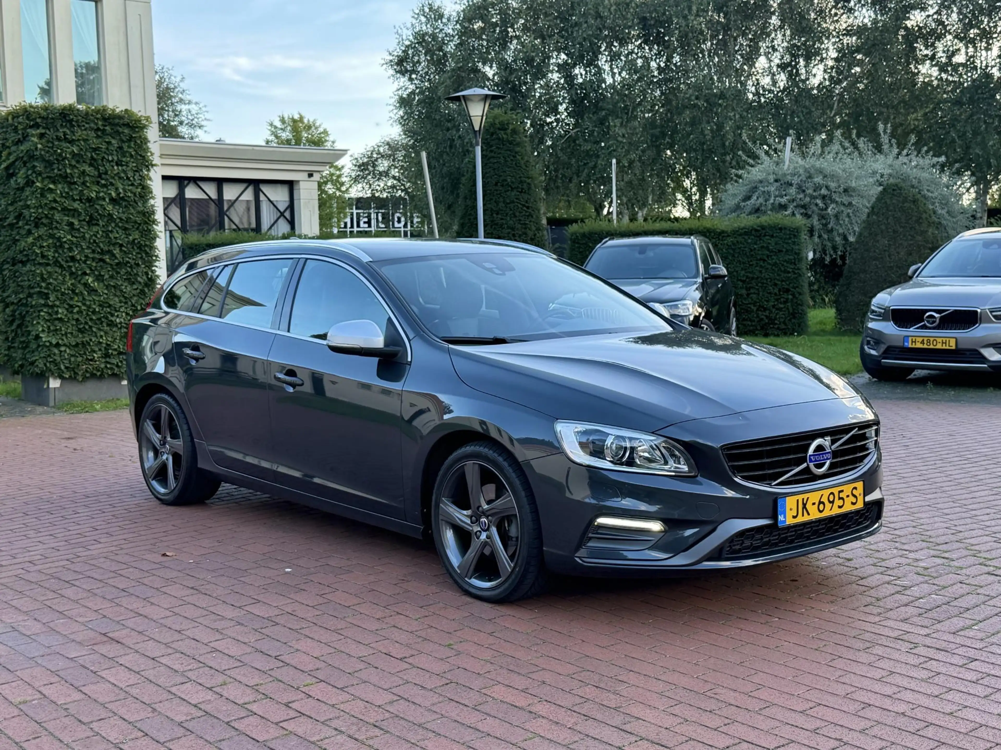 Volvo V60 1.5 T3 R-Design - Nieuwe Turbo — photo 20