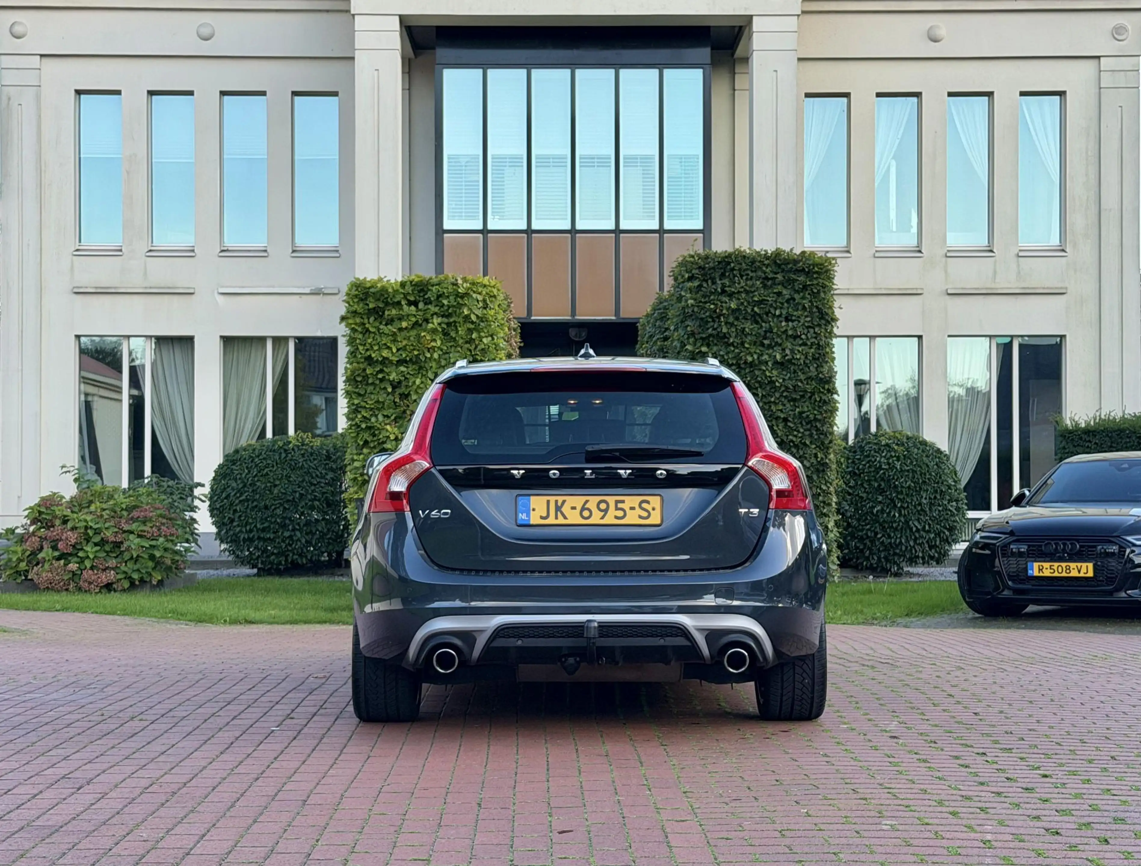 Volvo V60 1.5 T3 R-Design - Nieuwe Turbo — photo 23