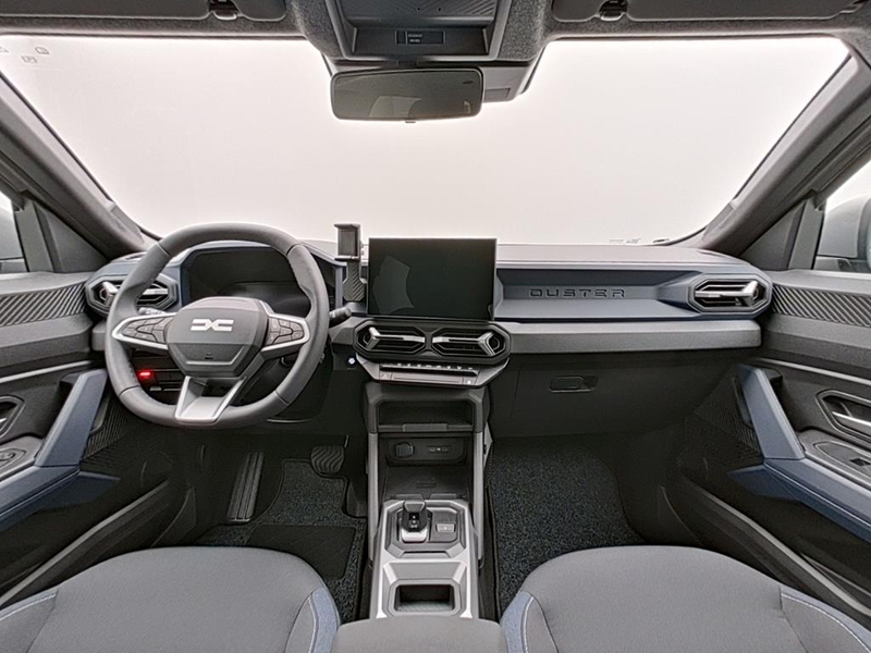 Dacia Duster Journey Hybrid 140 — photo 11