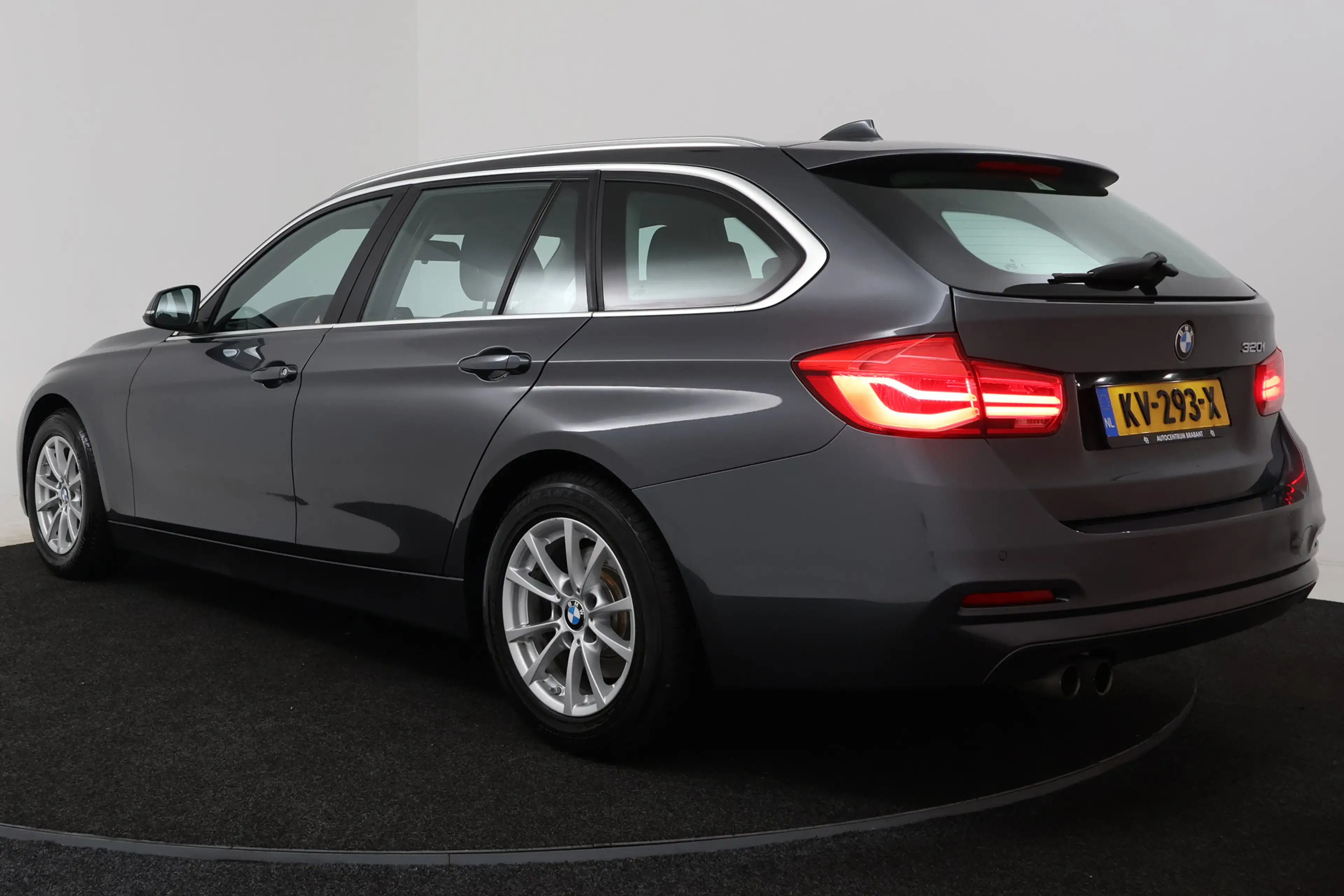 BMW 320 3-serie Touring 320i Centennial Executive (CRUISE — photo 5
