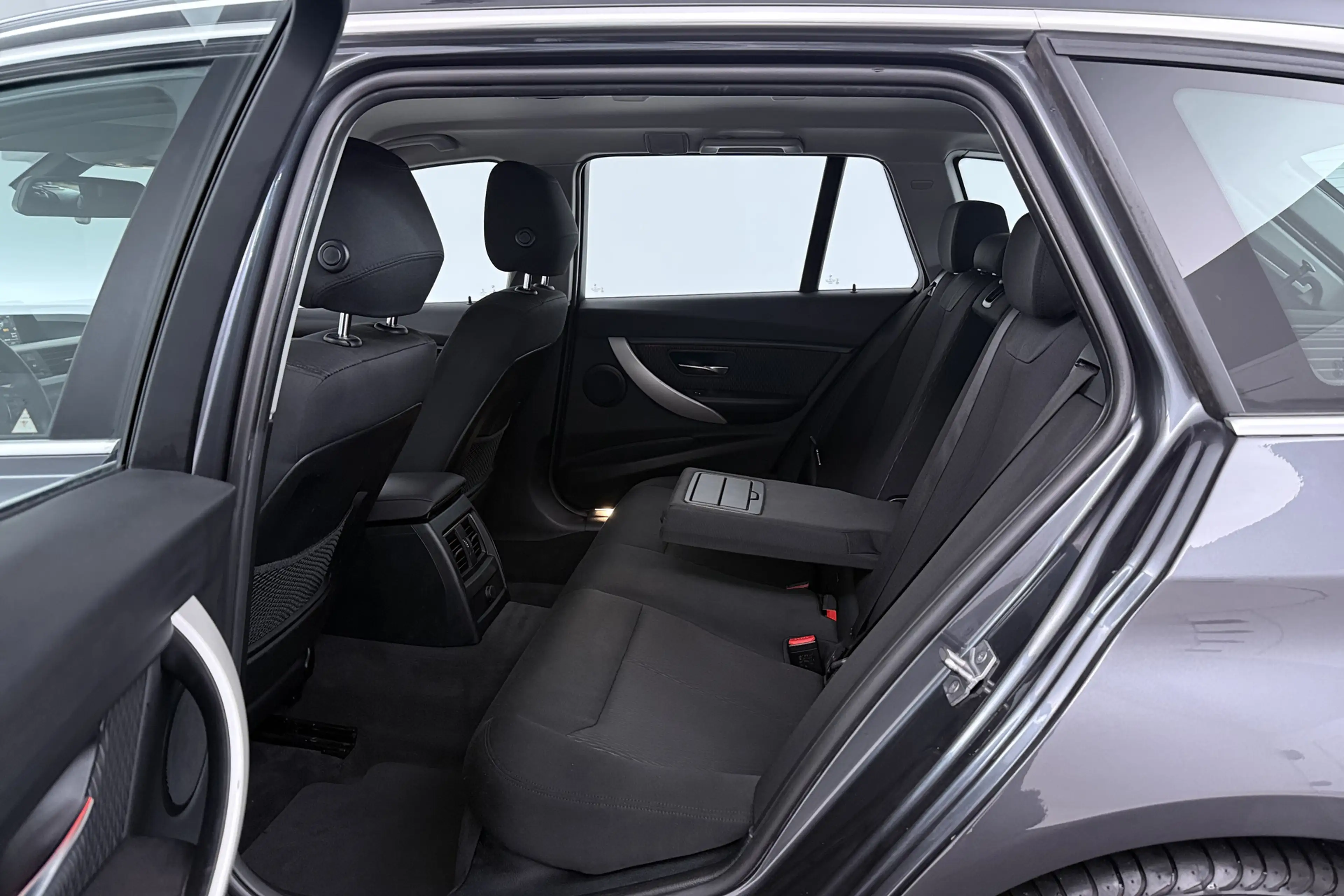 BMW 320 3-serie Touring 320i Centennial Executive (CRUISE — photo 21