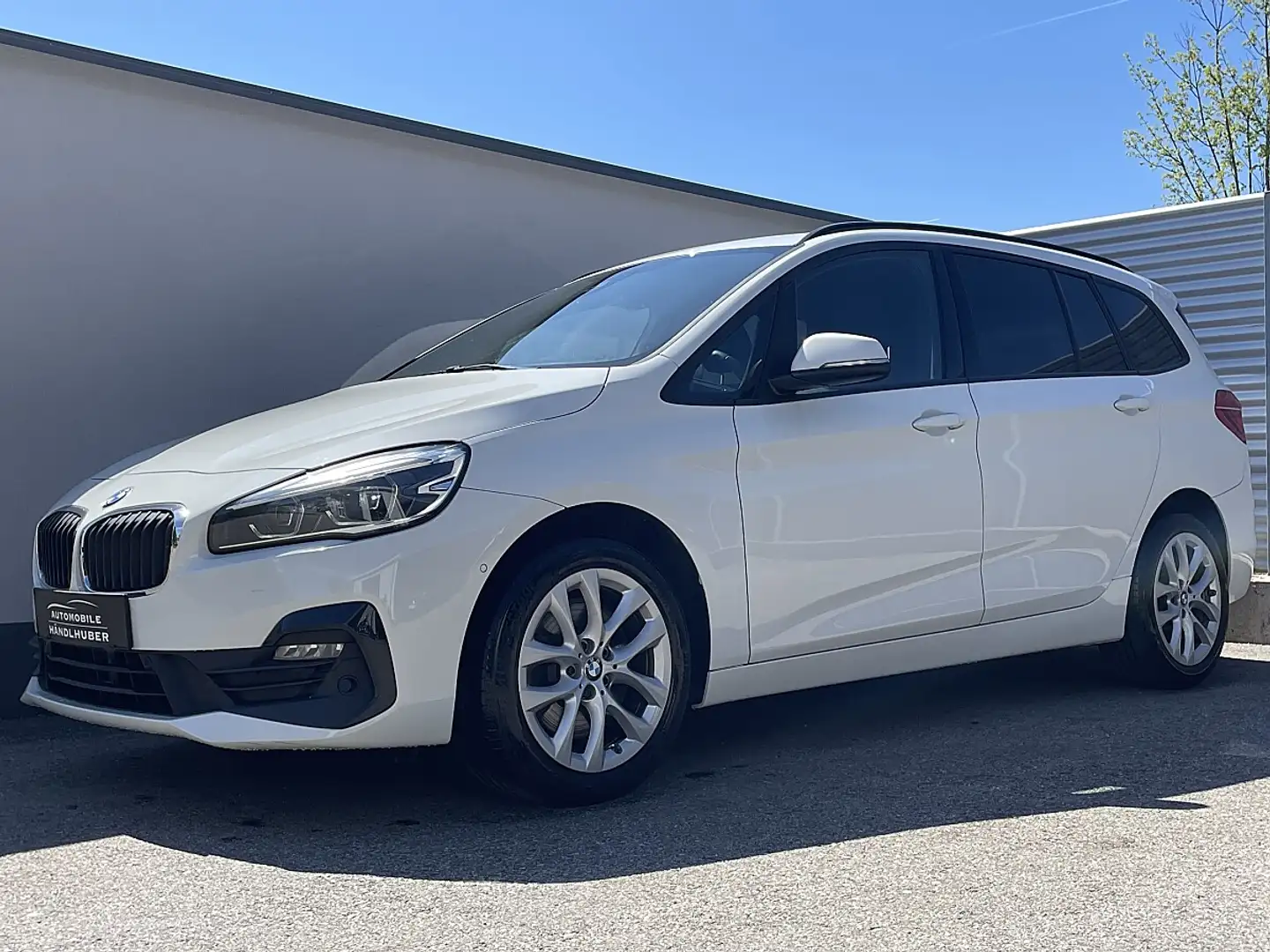 BMW 218 d Gran Tourer Aut.SPORTSITZE/LED/HIFI/RÜ.KAM/PA... Weiß - 2