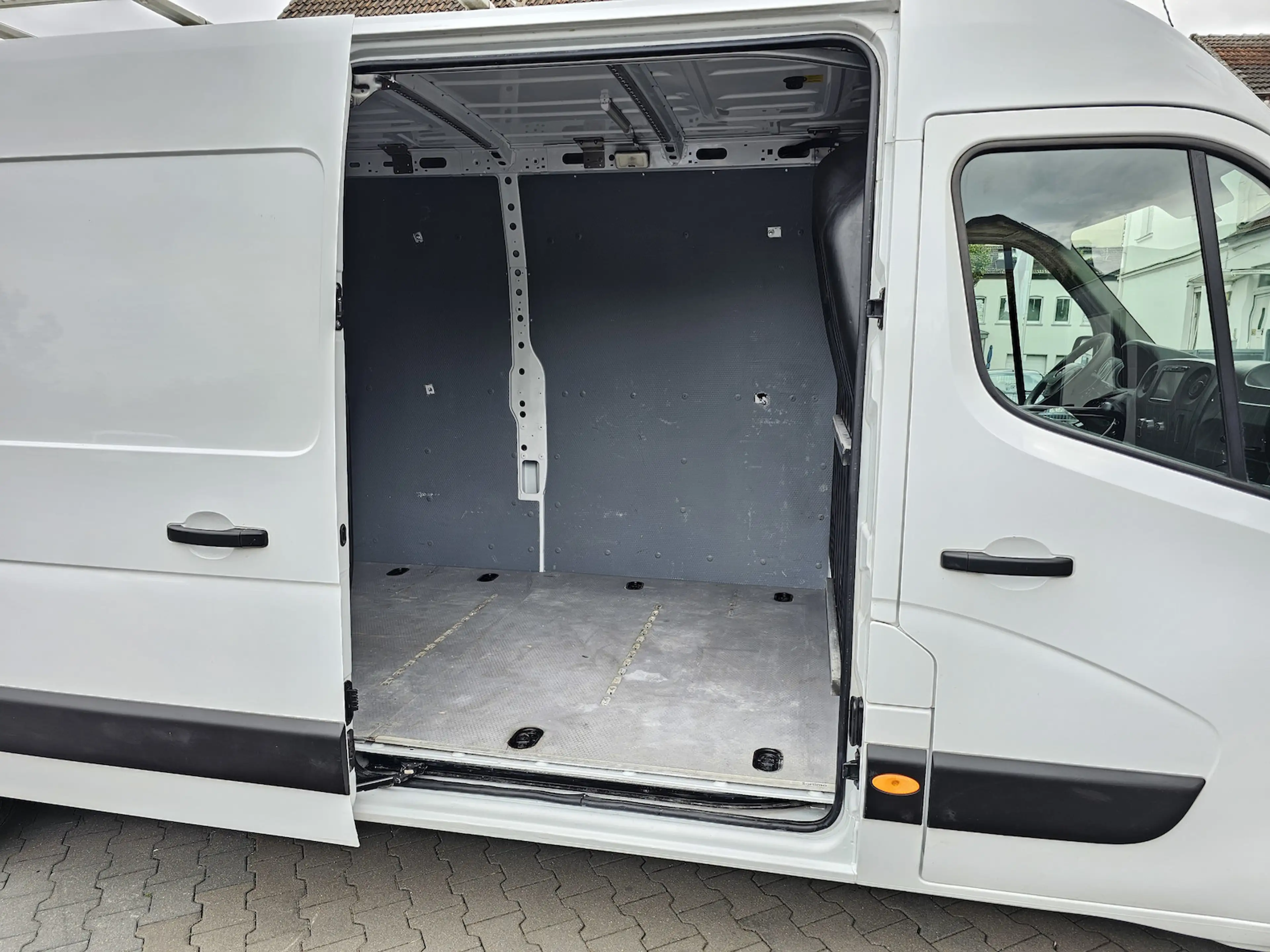 Opel Movano L3H2 3,5t NAVI RFK AHK PDC Dachträger — photo 9