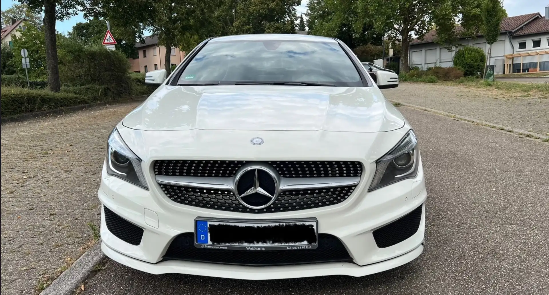 Mercedes-Benz CLA 180 AMG Line *7-G Navi*Navi*Bi-Xenon*PTS*Sitzhzg* Weiß - 2