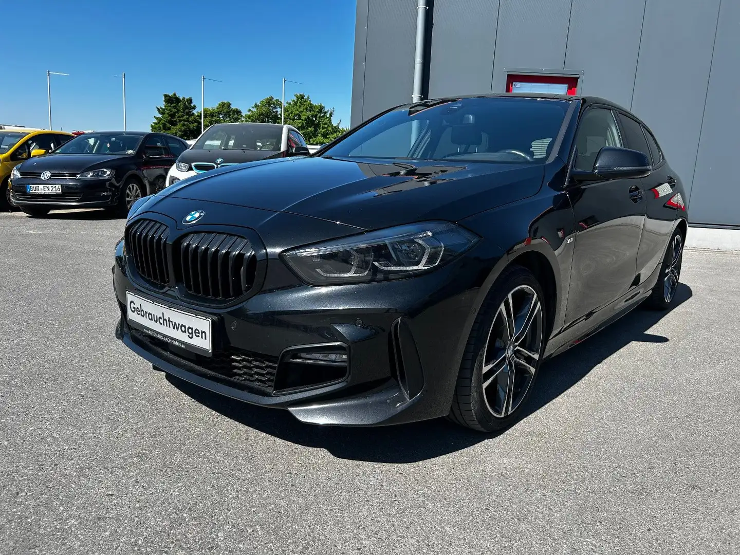 BMW 116 i M Sport, M-Paket Schwarz - 1