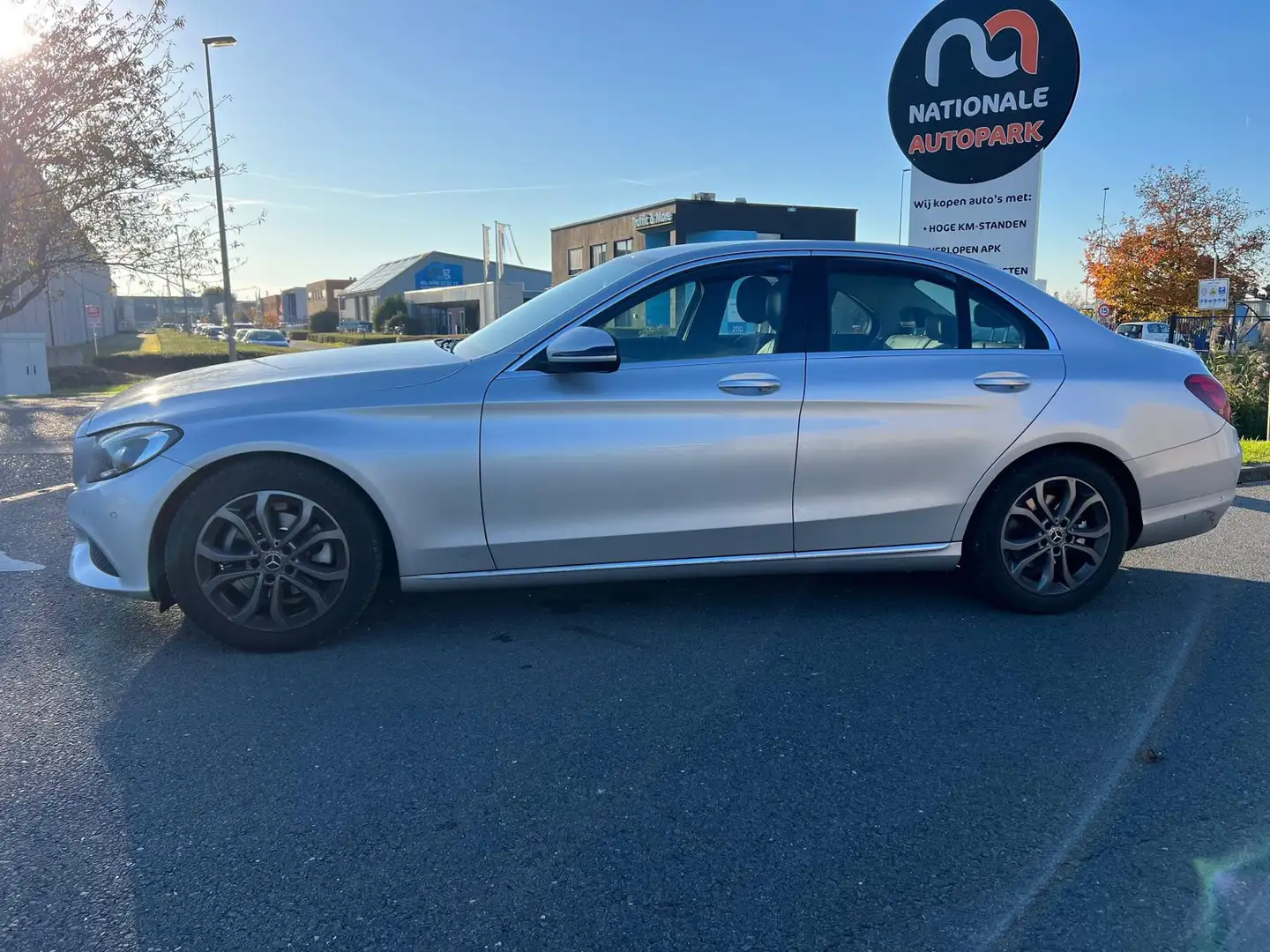 Mercedes-Benz C 180 2019 * CDI Business Solution * 1 CILINDER DEFECT * Gris - 2