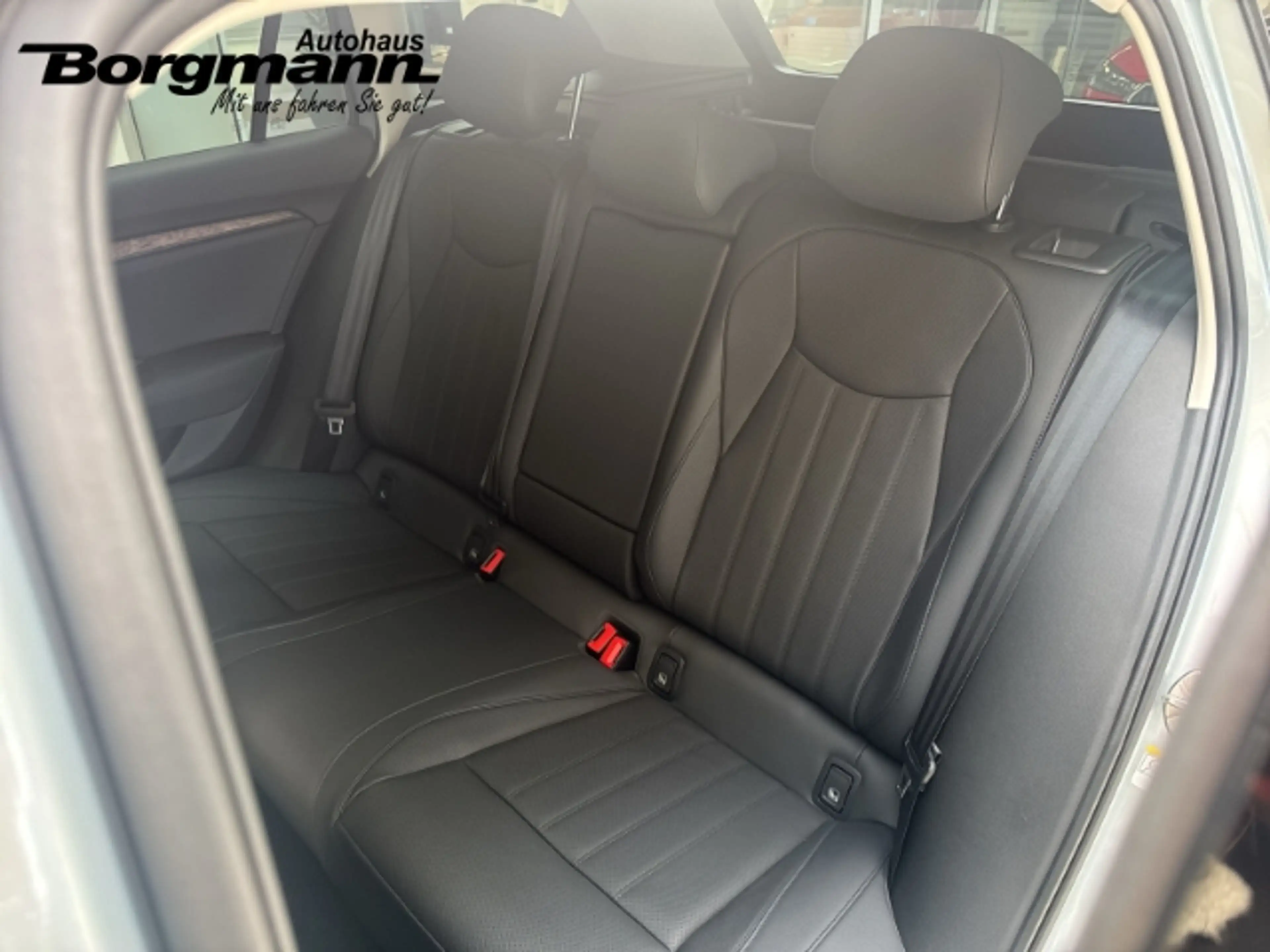 Skoda Superb Combi L&K 2,0 TSI HUD AD AHK Navi Leder Massage — photo 11