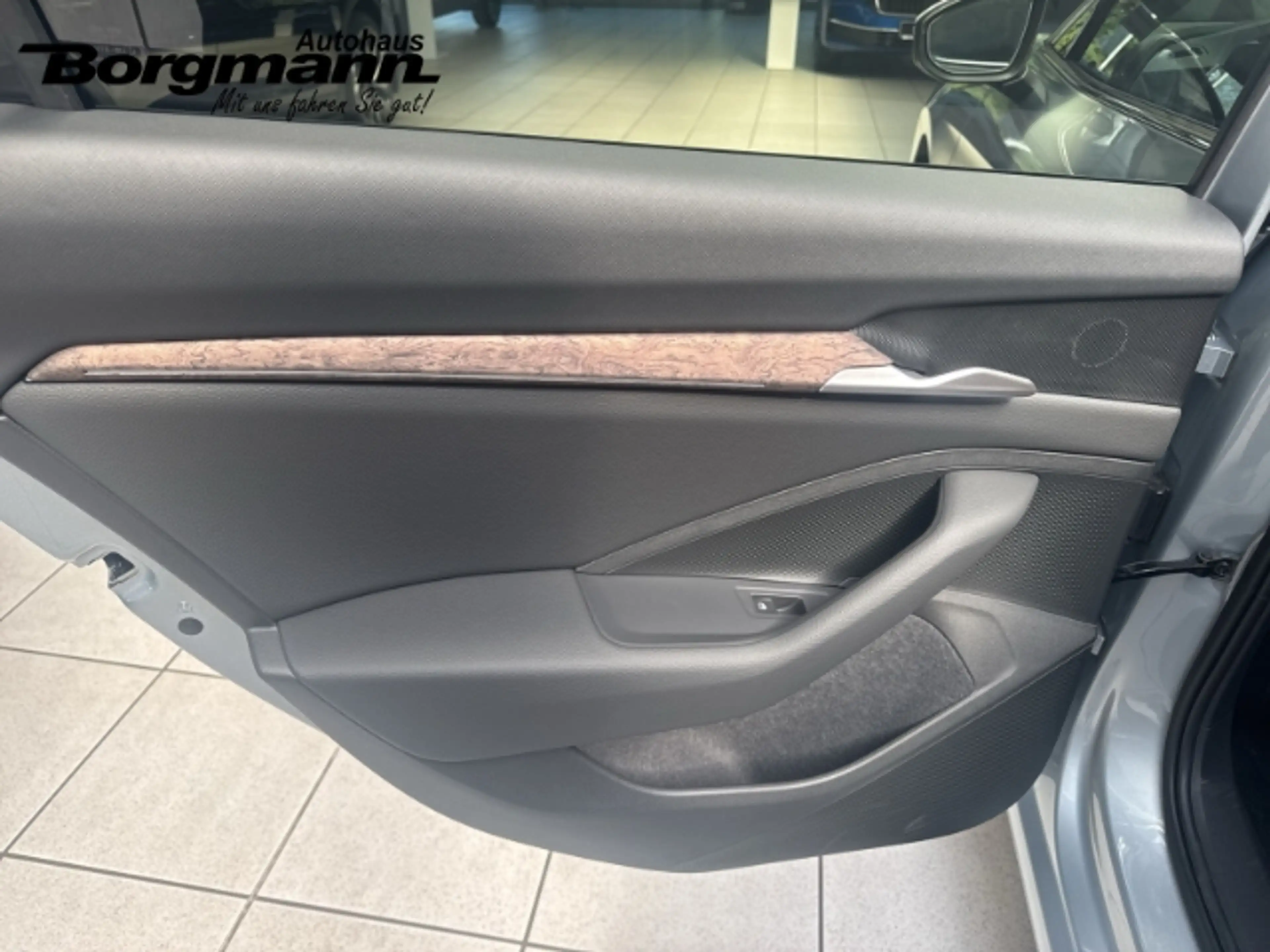 Skoda Superb Combi L&K 2,0 TSI HUD AD AHK Navi Leder Massage — photo 12