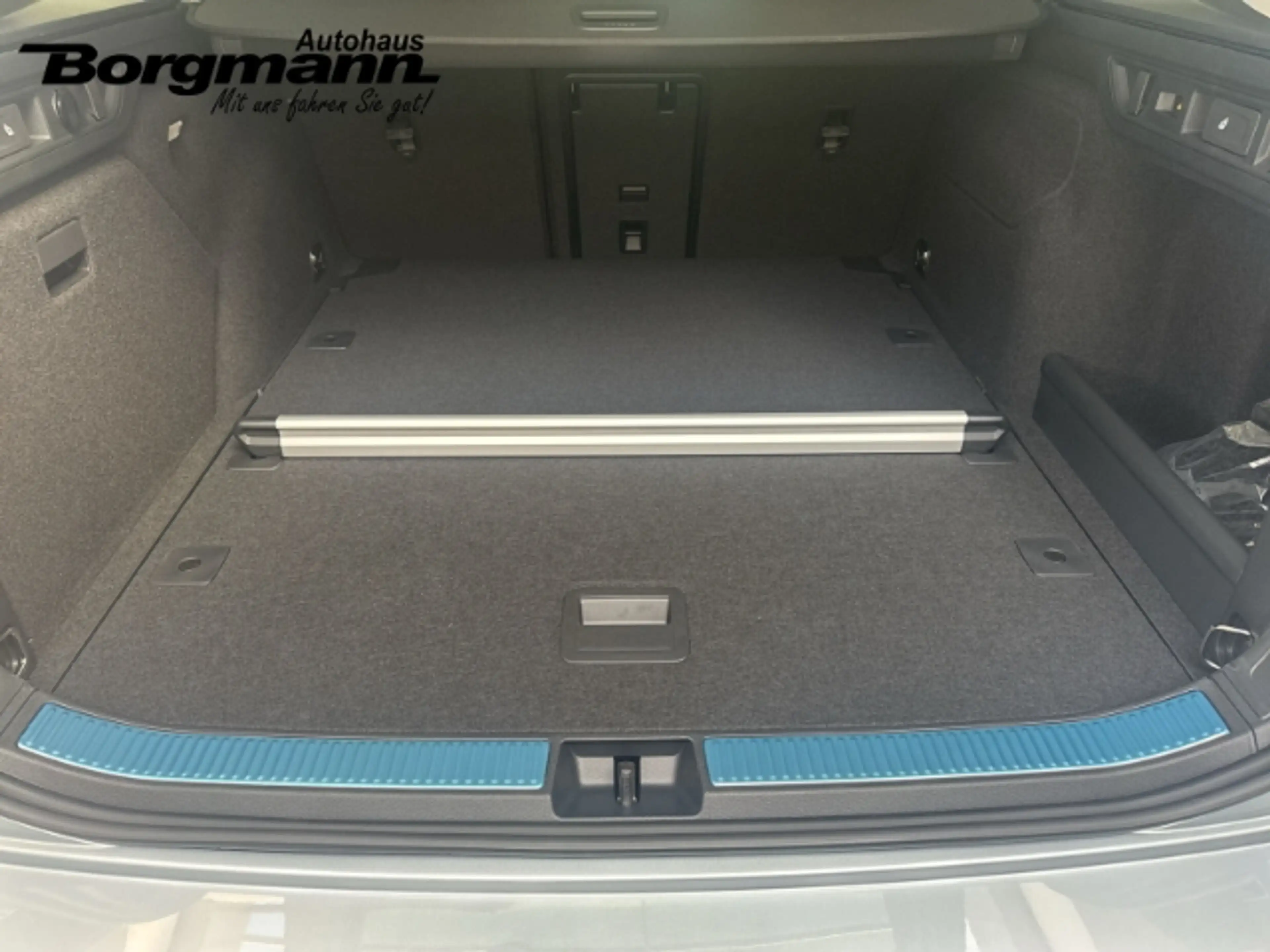 Skoda Superb Combi L&K 2,0 TSI HUD AD AHK Navi Leder Massage — photo 7