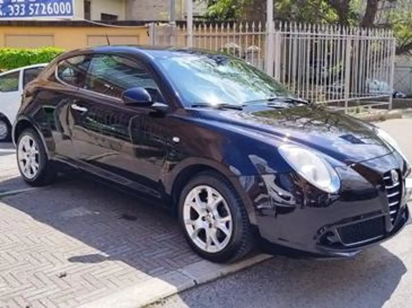 Alfa Romeo MiTo MiTo 1.6 jtdm-2 Distinctive Grau - 1