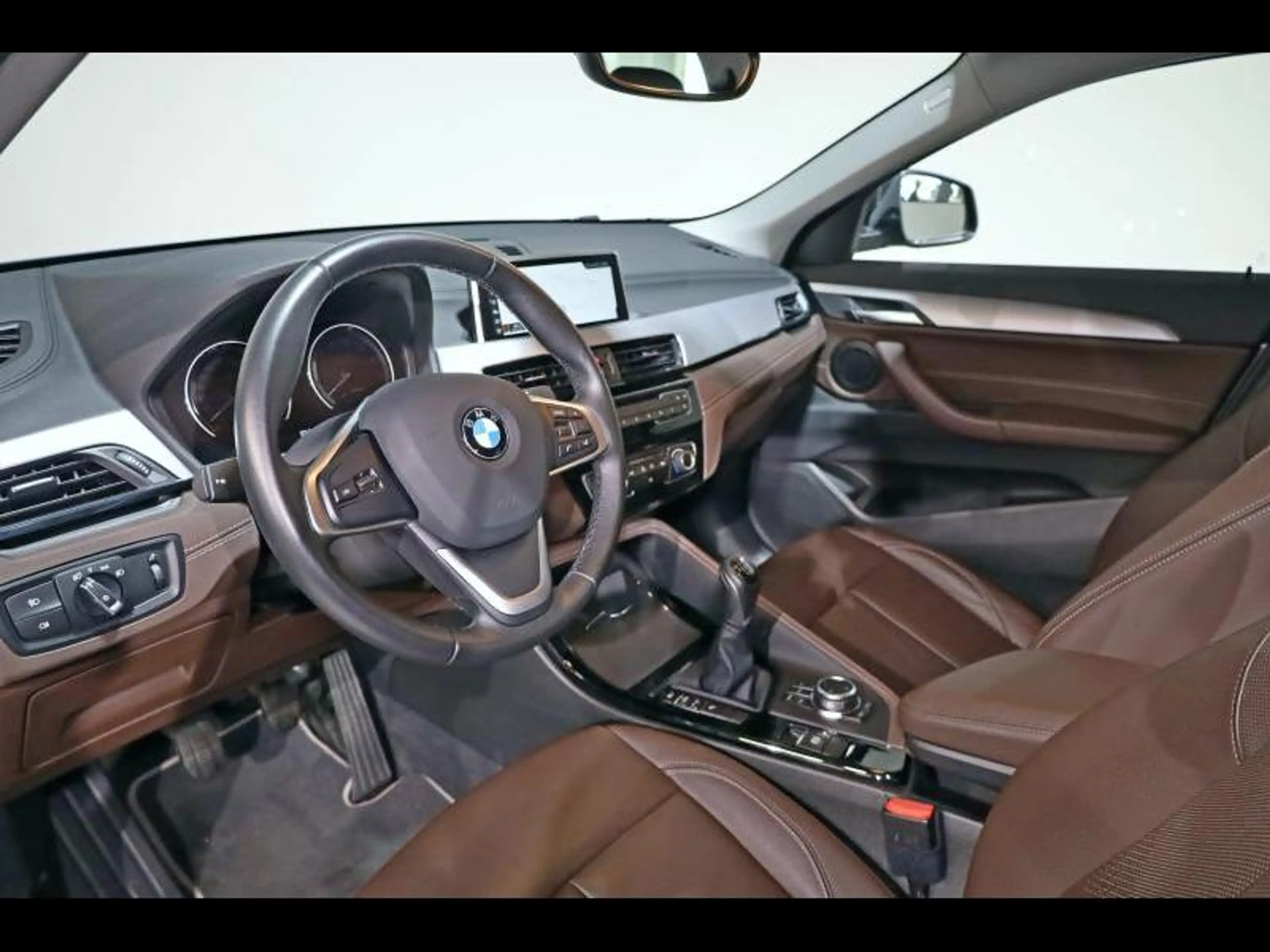 BMW X2 sDrive18i — photo 6