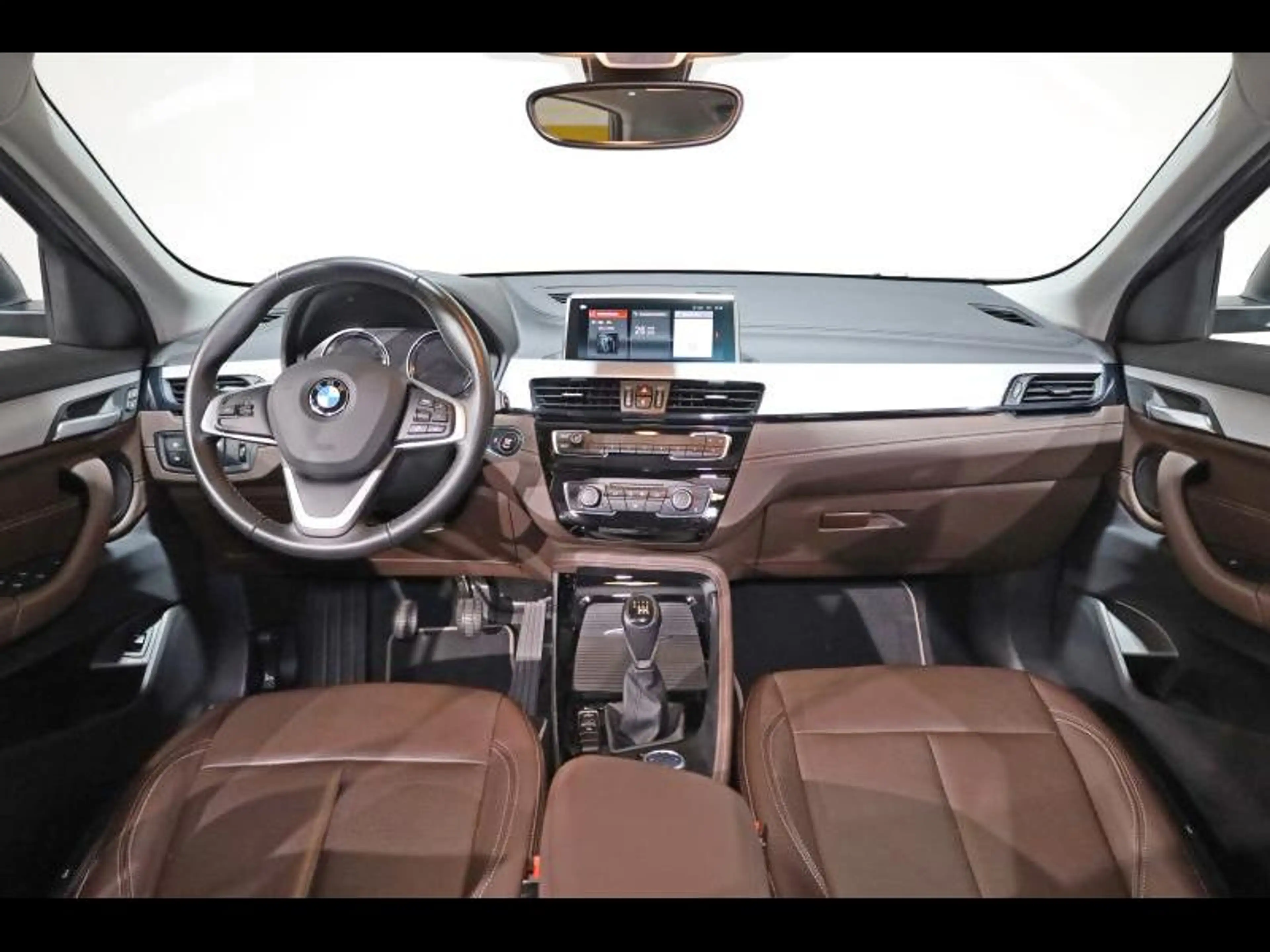 BMW X2 sDrive18i — photo 7