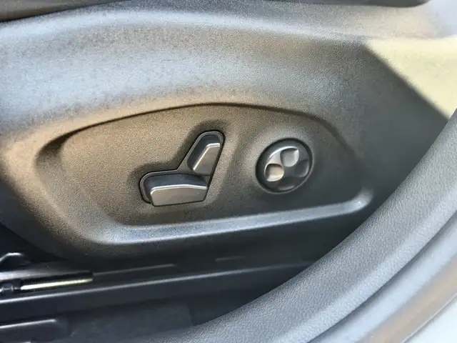 Jeep Renegade view 15