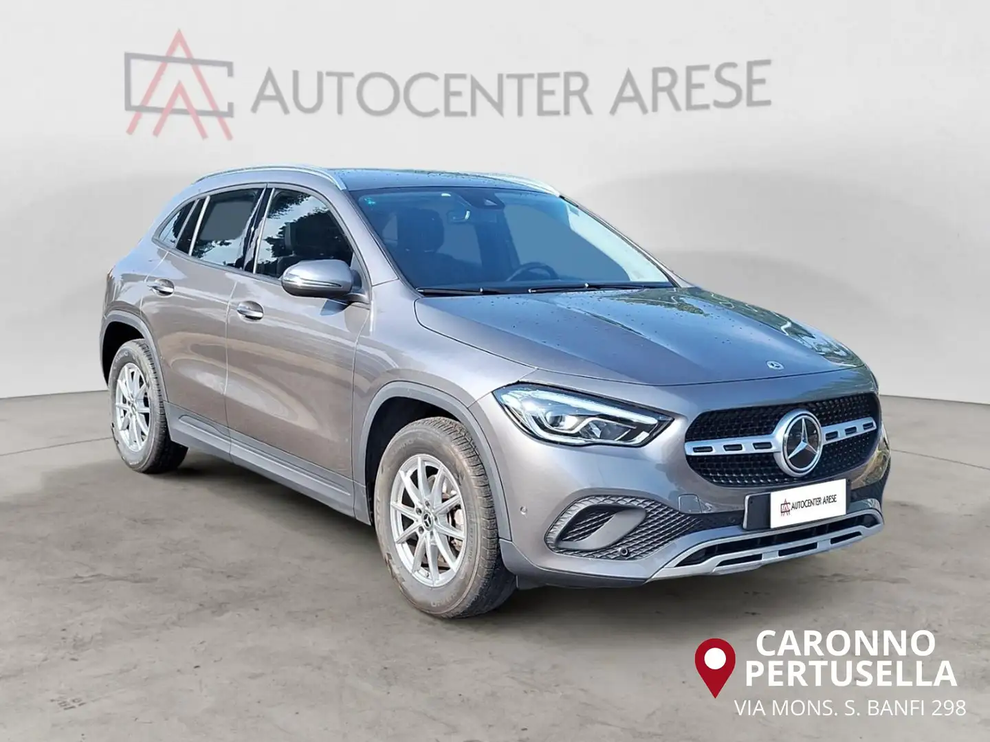 Mercedes-Benz GLA 180 d Automatic Business Extra Grigio - 2