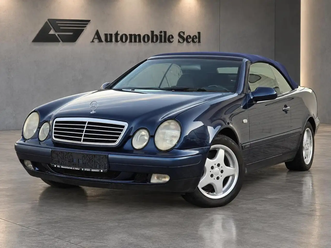 Mercedes-Benz CLK 230