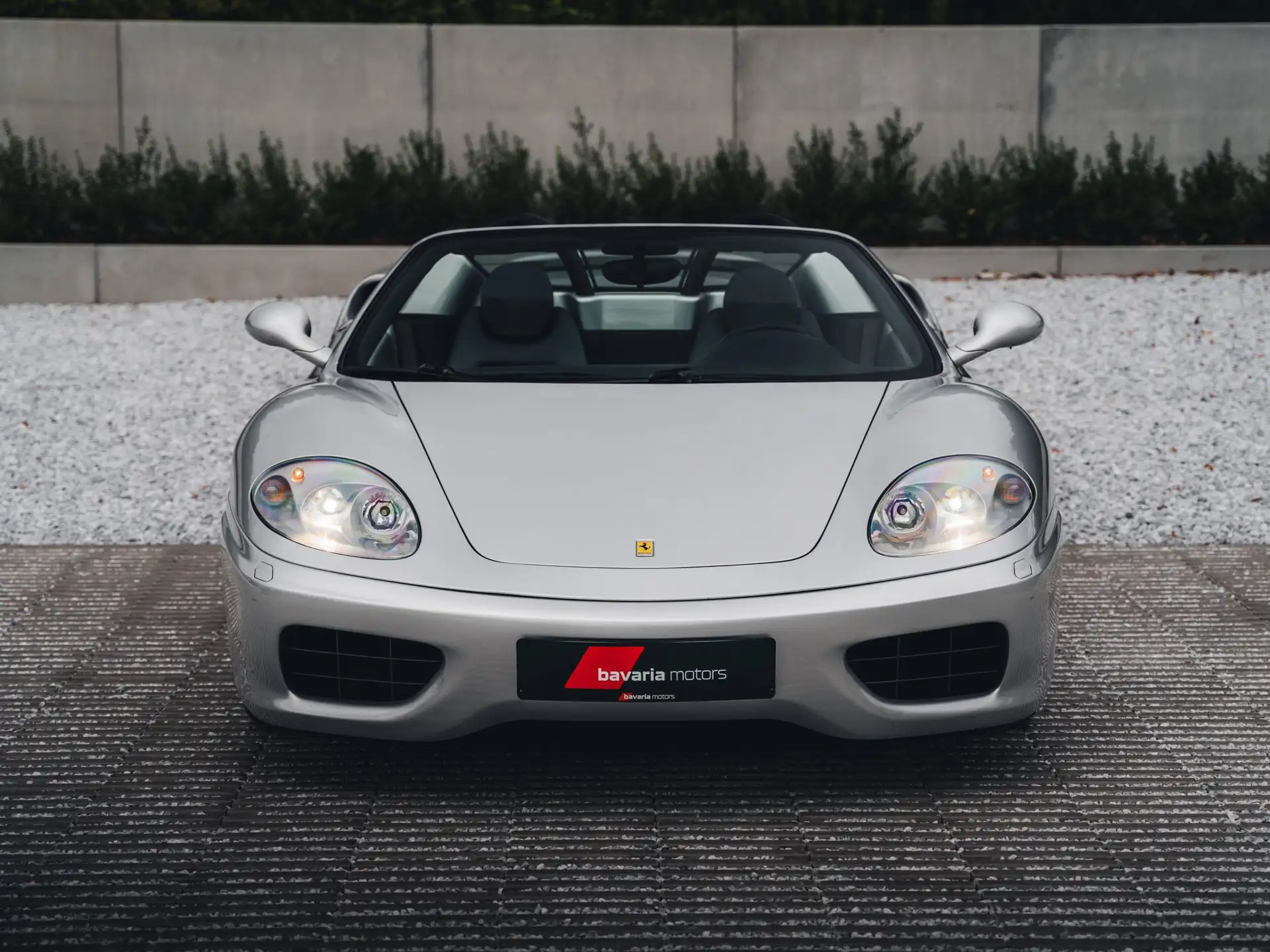 페라리 360 Spider 2003 화이트 사진 2