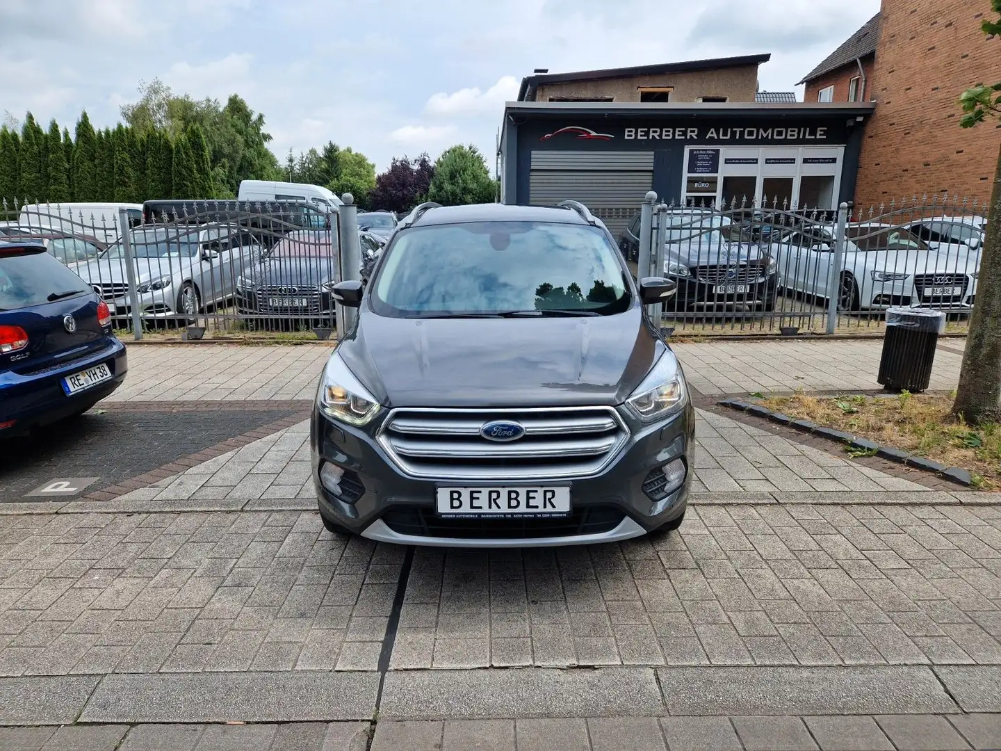 Ford Kuga Titanium AWD 2.0 TDCi 132 kW*SYNC*AHK*PDC* - 2