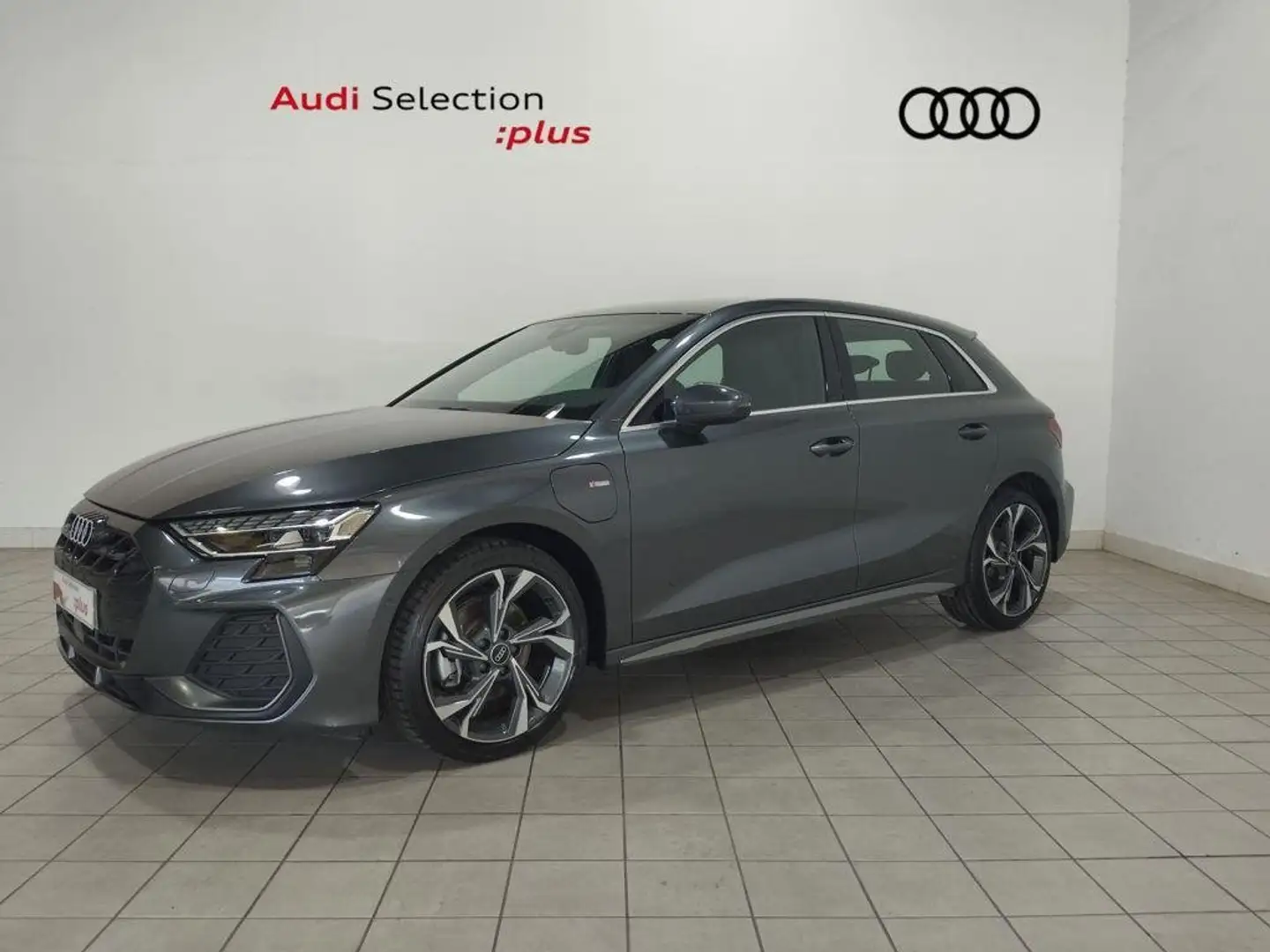 Audi A3 Sportback TFSI e S line S tronic 150kW Gris - 1