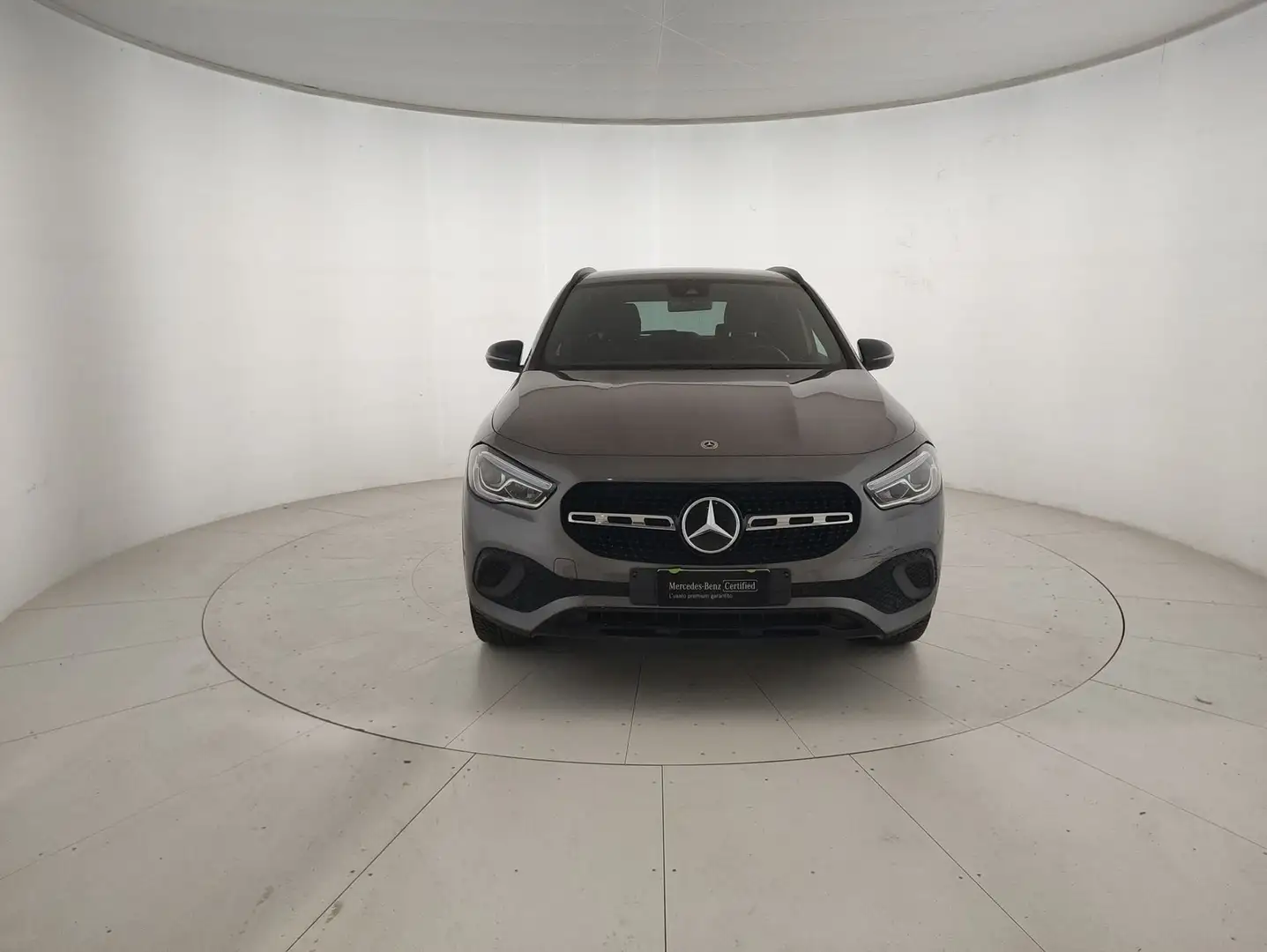 Mercedes-Benz GLA 200 200 d Sport Plus auto Grijs - 2