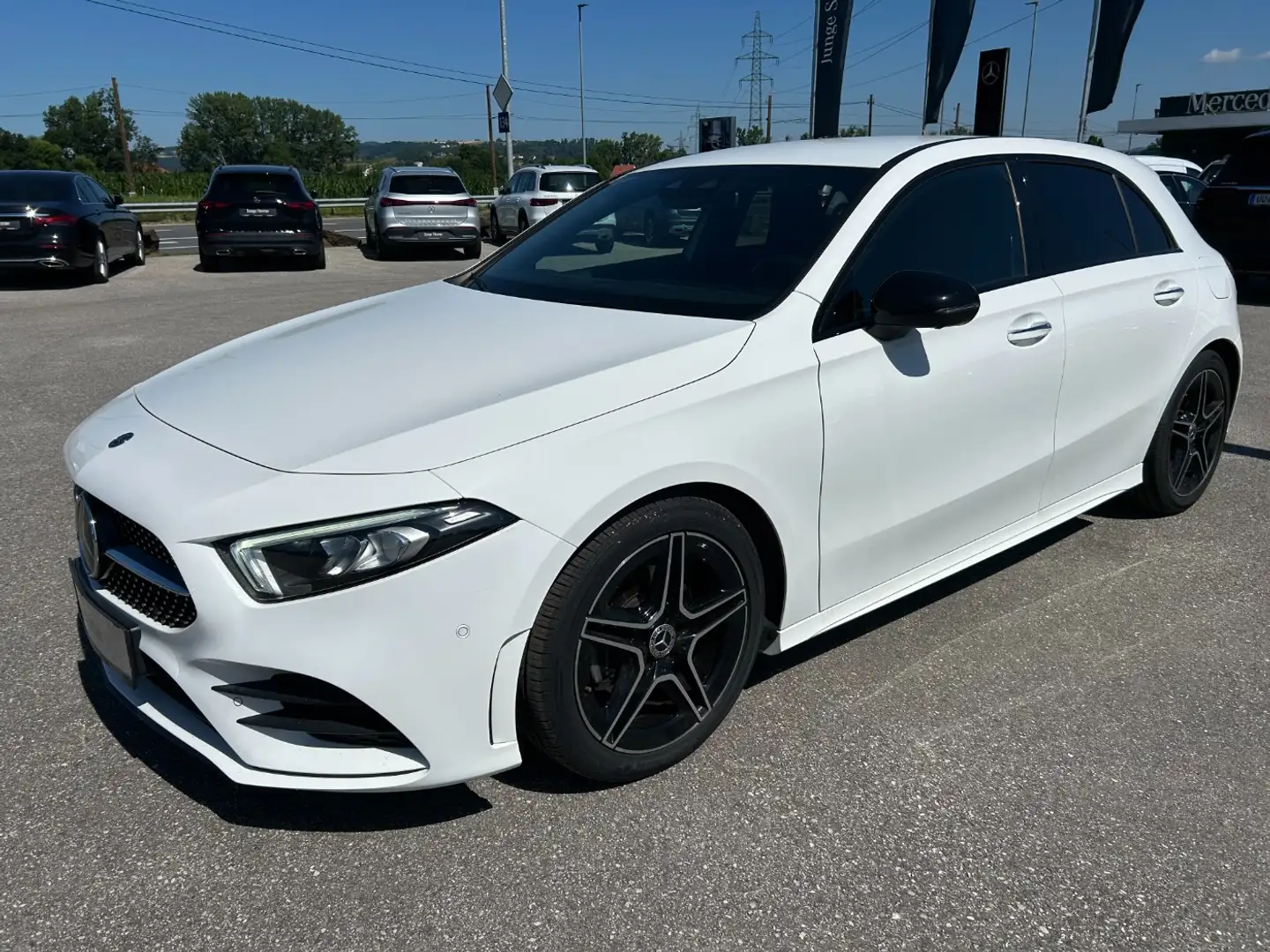 Mercedes-Benz A 180 Kompaktlimousine AMG Line AMG Night FAP Wit - 1