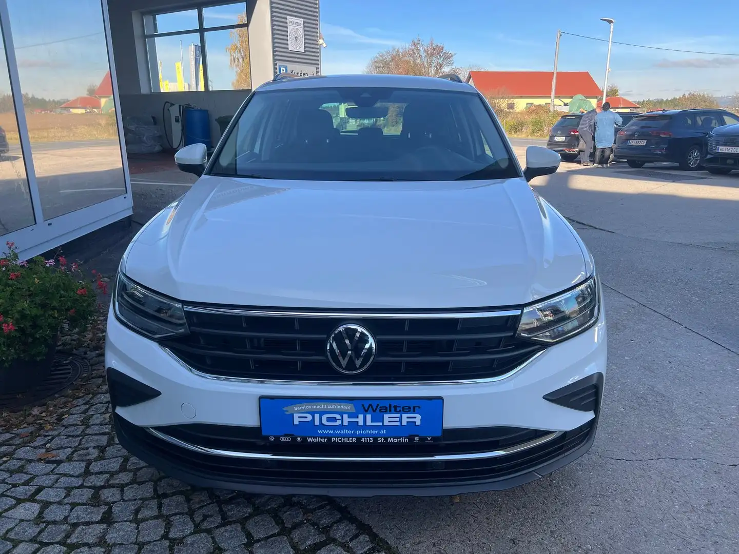 Volkswagen Tiguan Life TDI DSG Weiß - 2