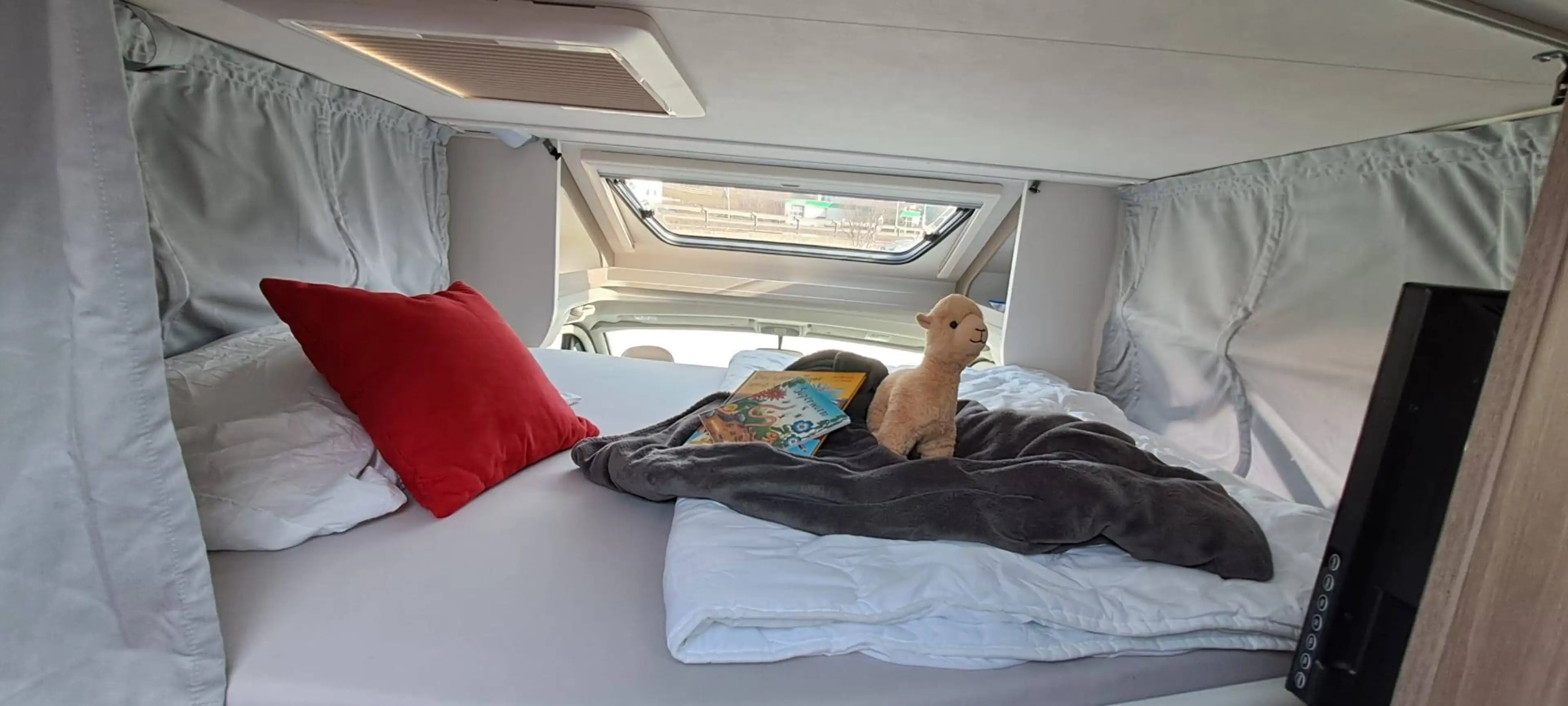 Caravans-Wohnm Carado T338 — photo 6