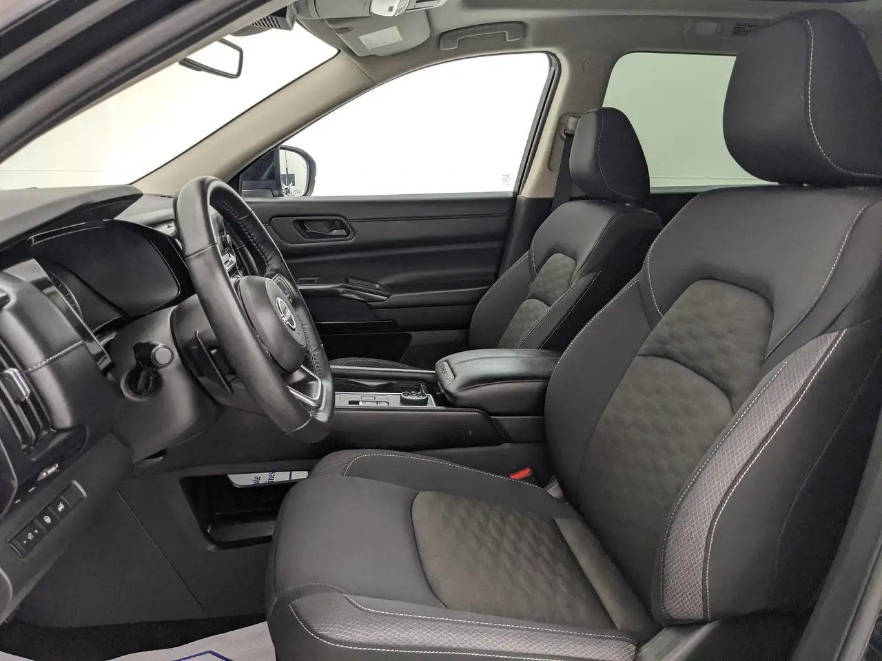 Nissan Pathfinder photo Nissan Pathfinder