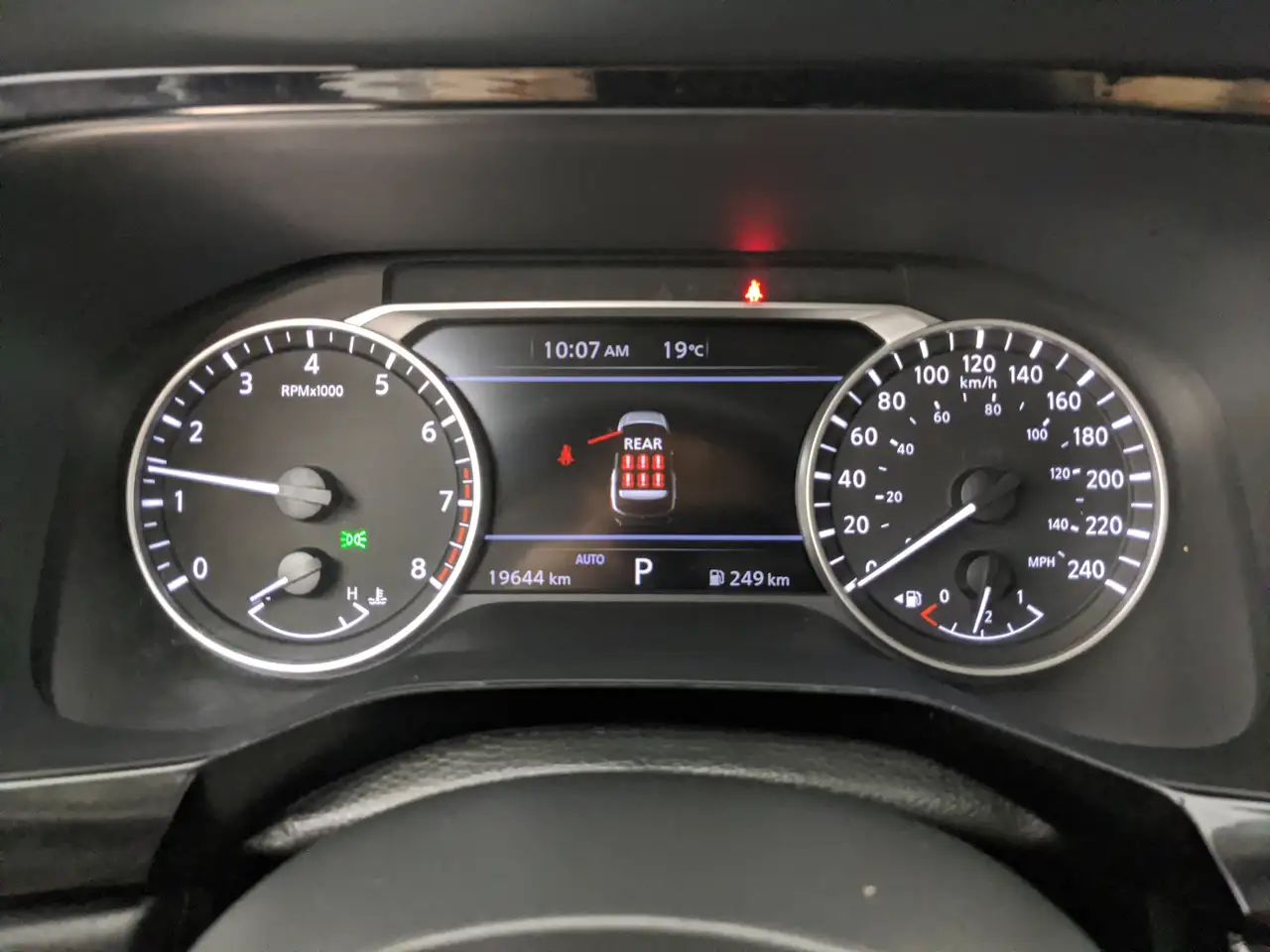 Nissan Pathfinder photo Nissan Pathfinder