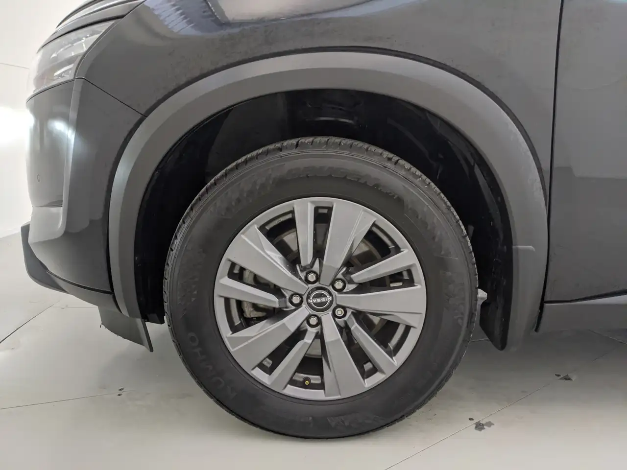 Nissan Pathfinder photo Nissan Pathfinder