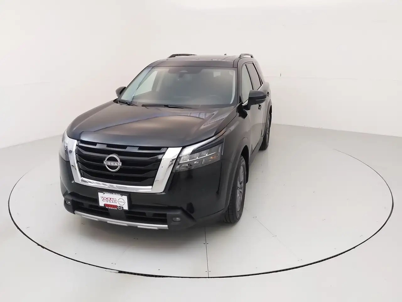 Nissan Pathfinder photo Nissan Pathfinder