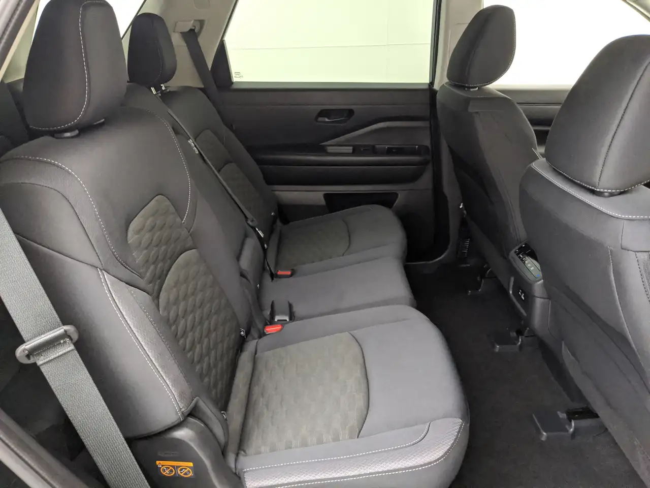 Nissan Pathfinder photo Nissan Pathfinder