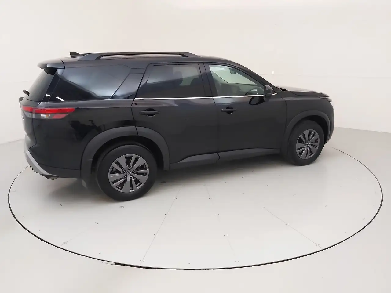 Nissan Pathfinder photo Nissan Pathfinder