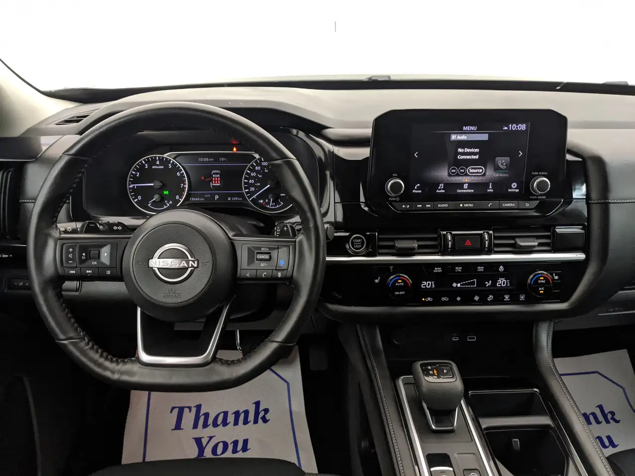 Nissan Pathfinder photo Nissan Pathfinder