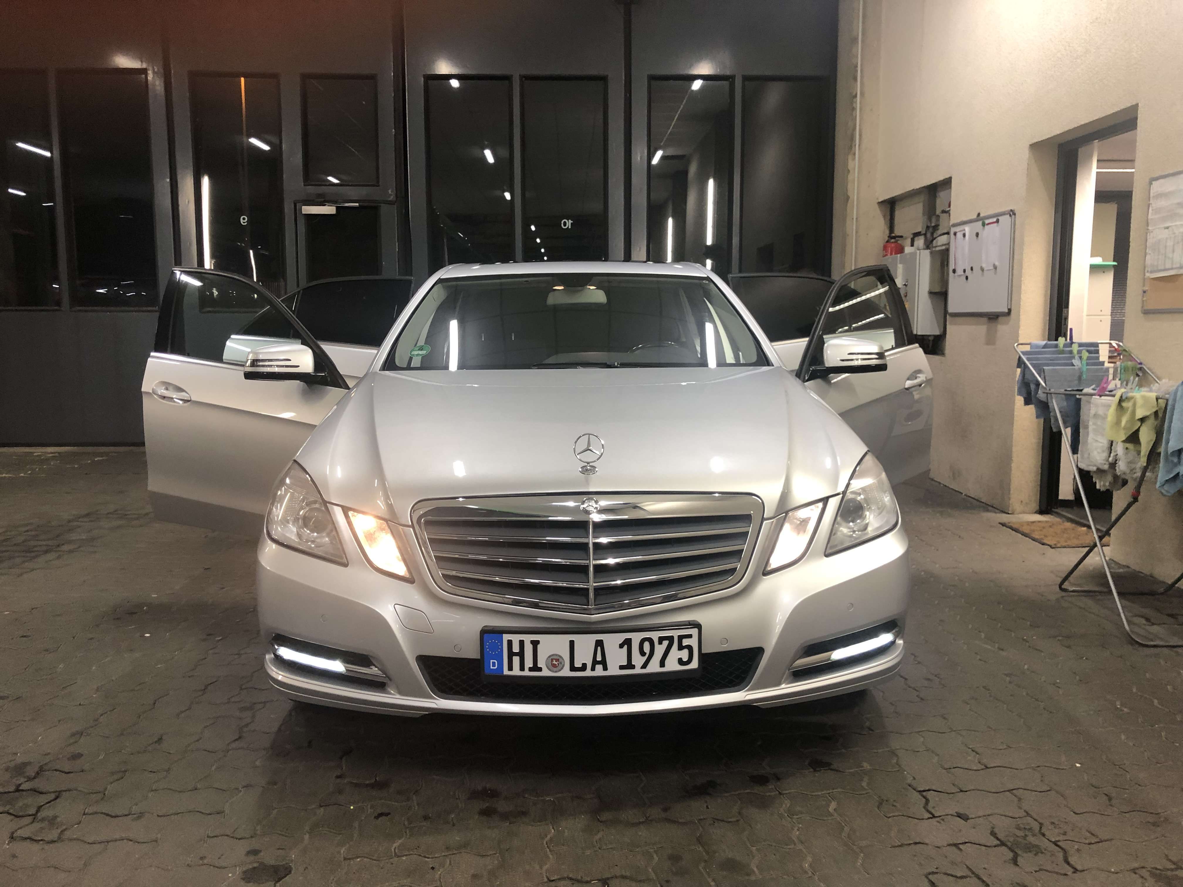 Second hand Mercedes Benz 220 