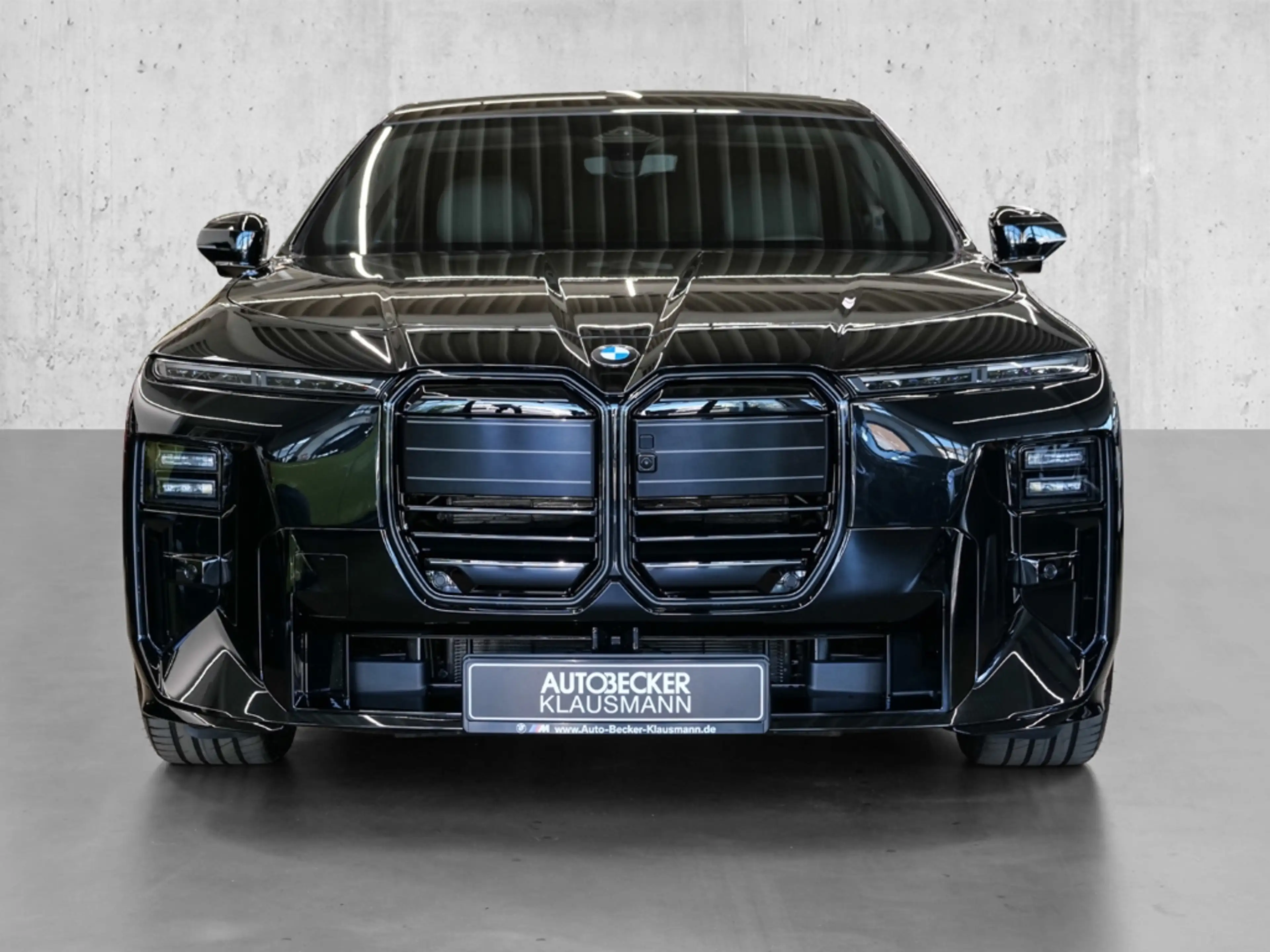 BMW 740 XDRIVE M Sport Pro LMR 22'' HUD Panorama Leder Sou — photo 3