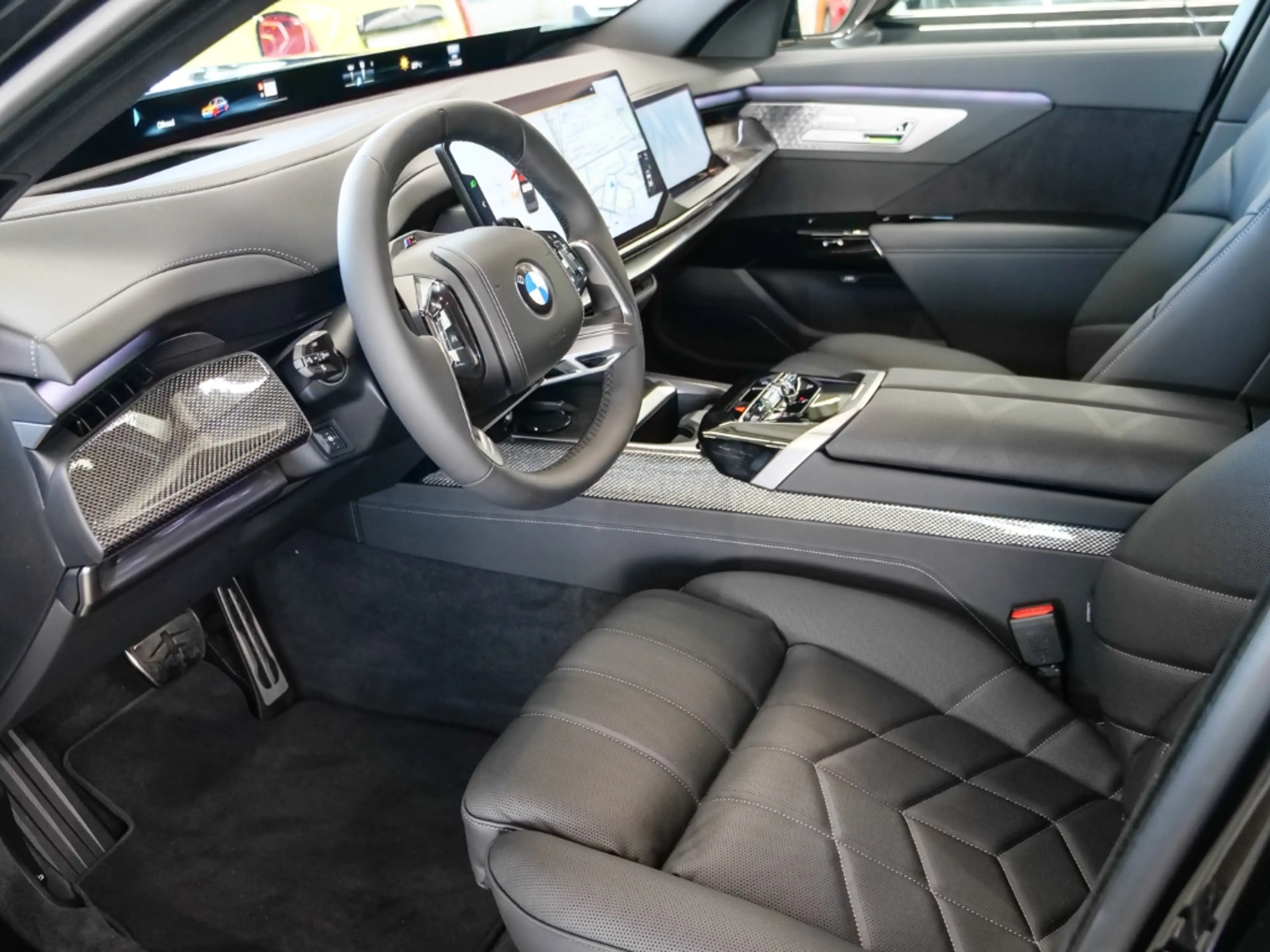 BMW 740 XDRIVE M Sport Pro LMR 22'' HUD Panorama Leder Sou — photo 10