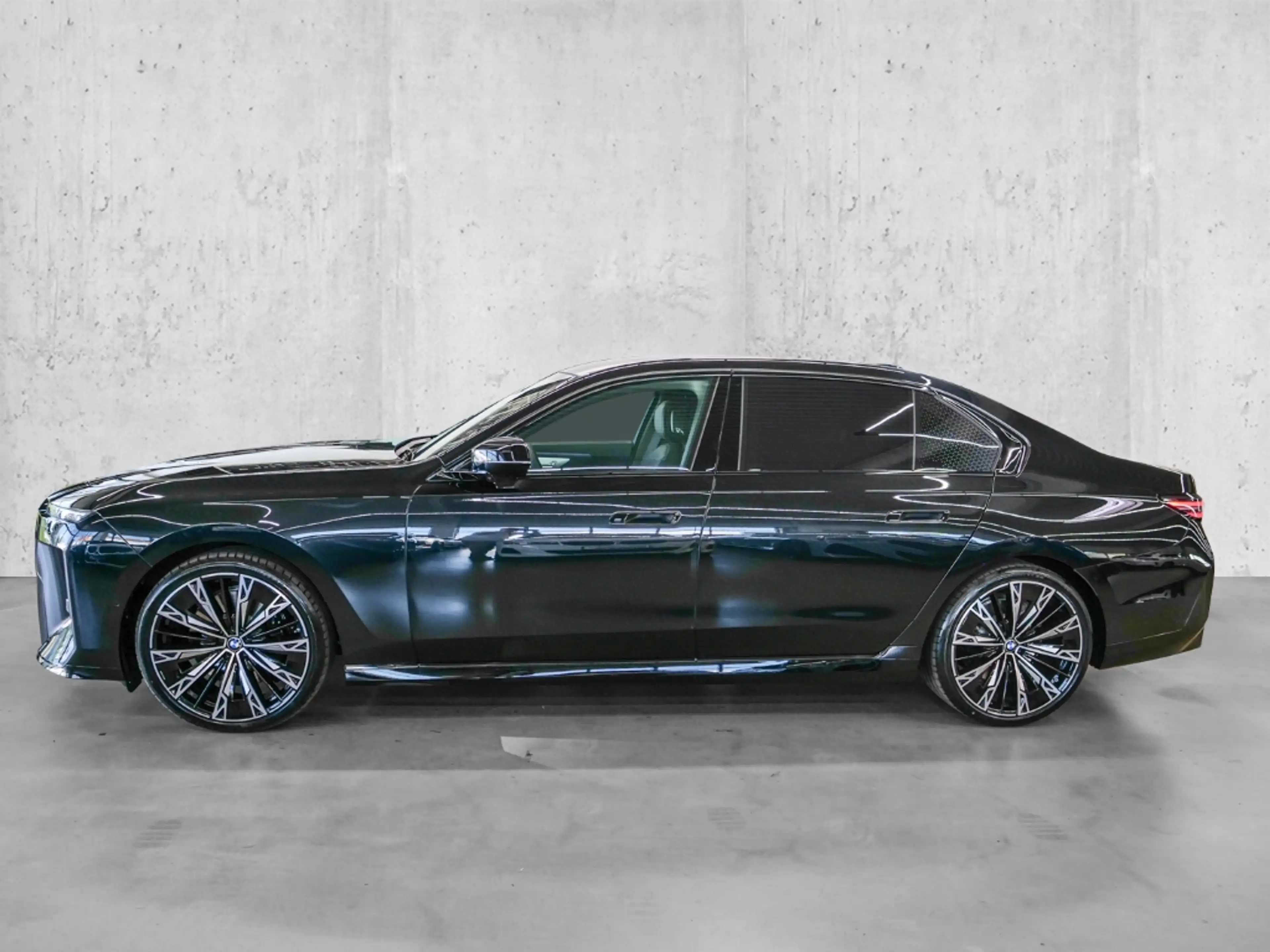 BMW 740 XDRIVE M Sport Pro LMR 22'' HUD Panorama Leder Sou — photo 4