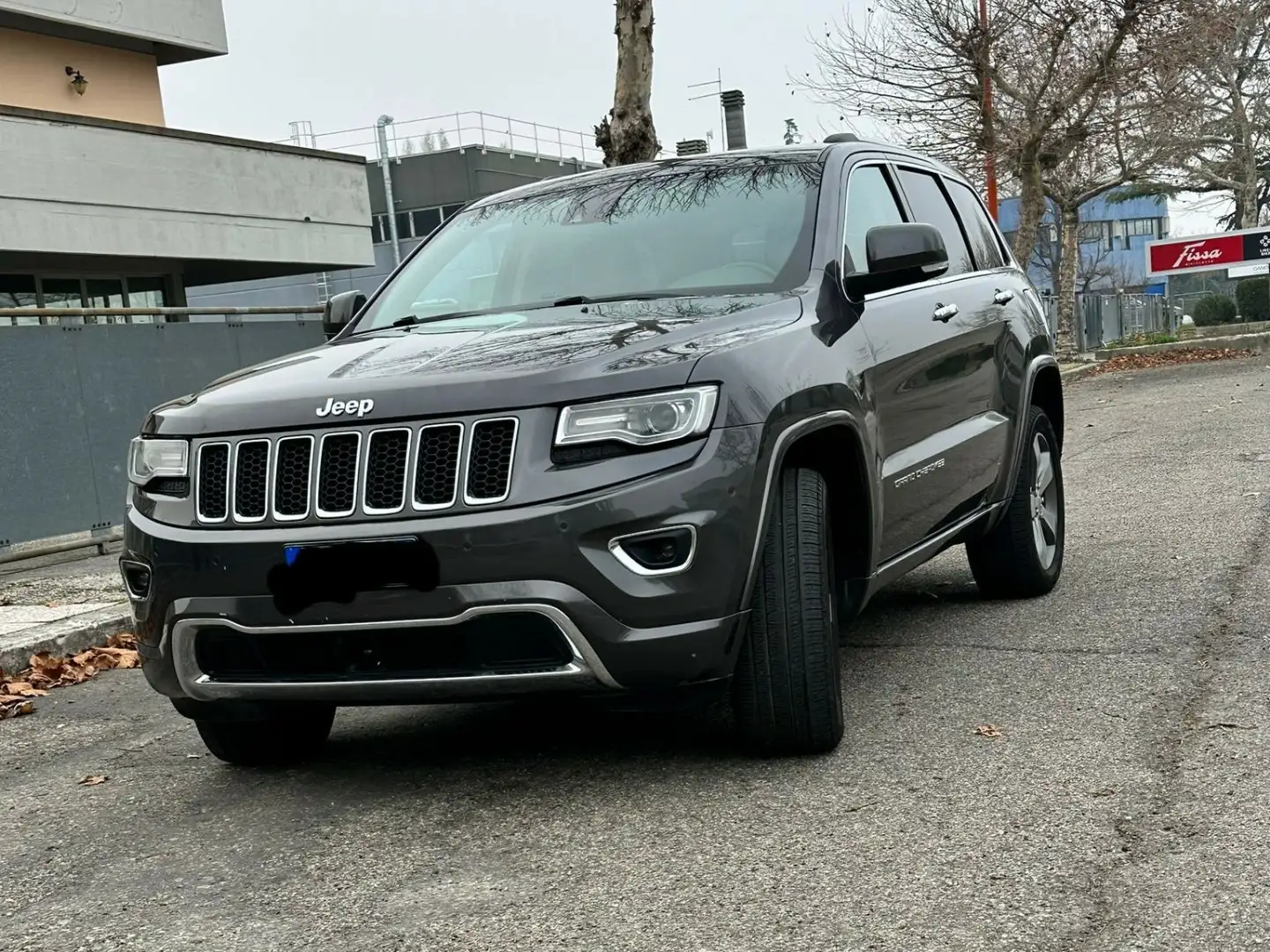 Jeep Grand Cherokee 3.0 crd (mjt II) V6 Overland 250cv auto Šedá - 1