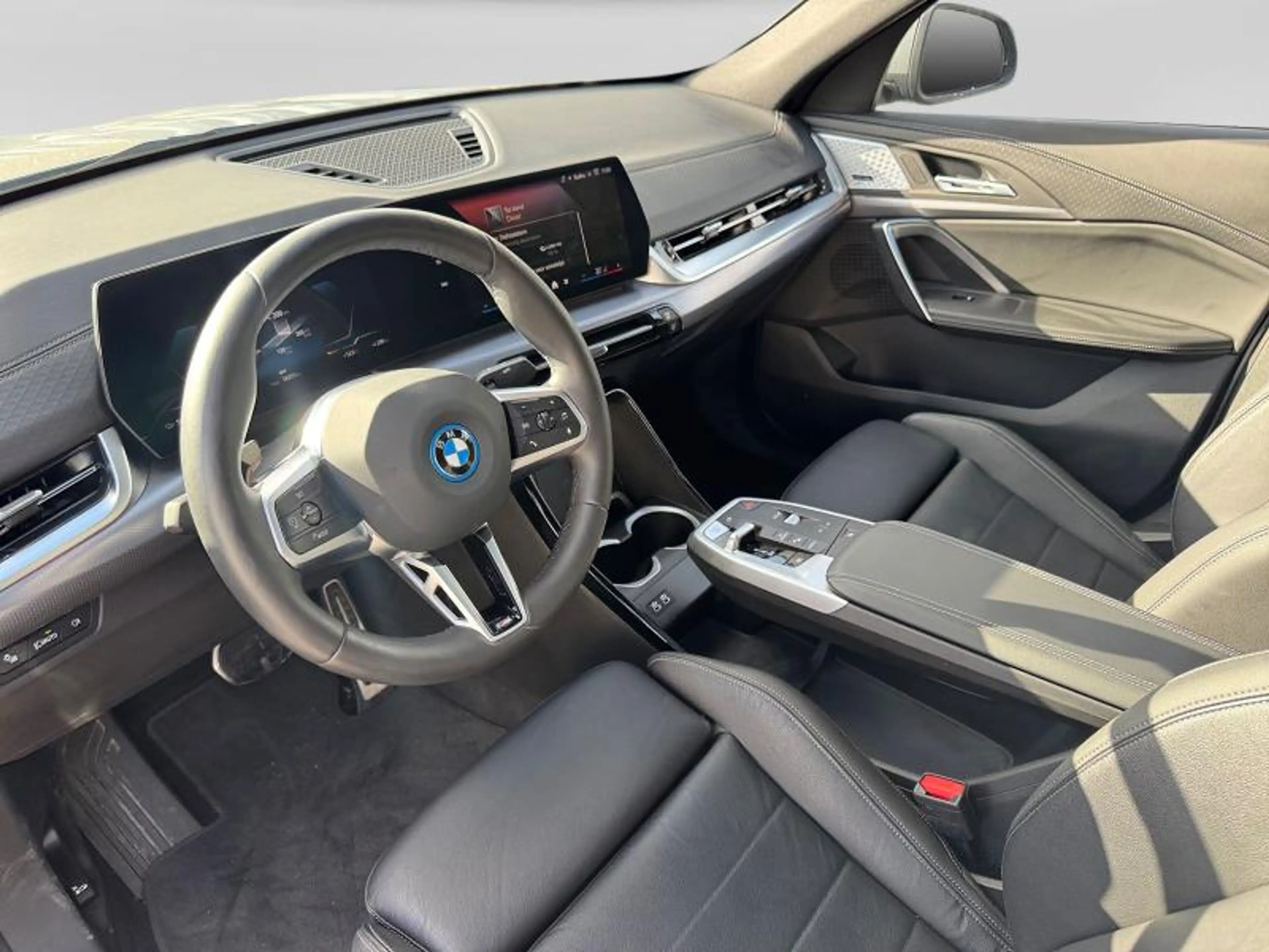 BMW iX2 M Sportpakket — photo 10