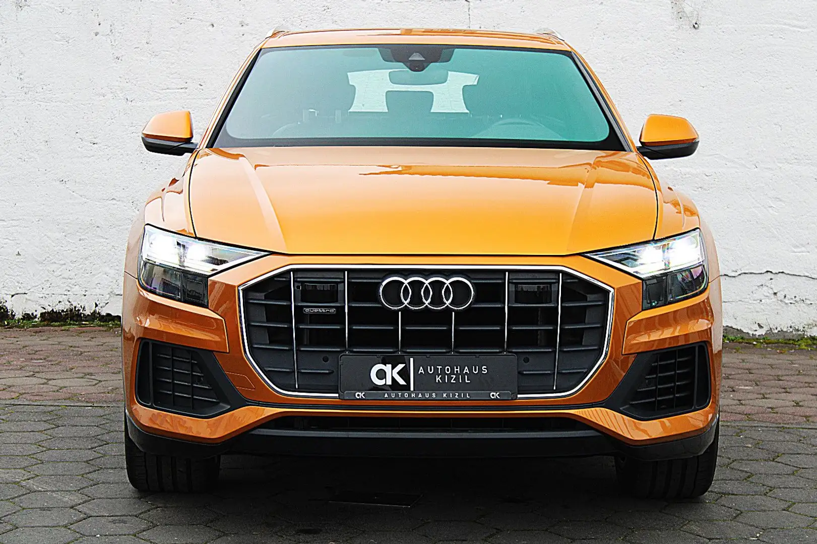 Audi Q8 50TDI Hybrid/Diesel Kamera,Virtual,Bang&Oluf. Оранжевый - 1