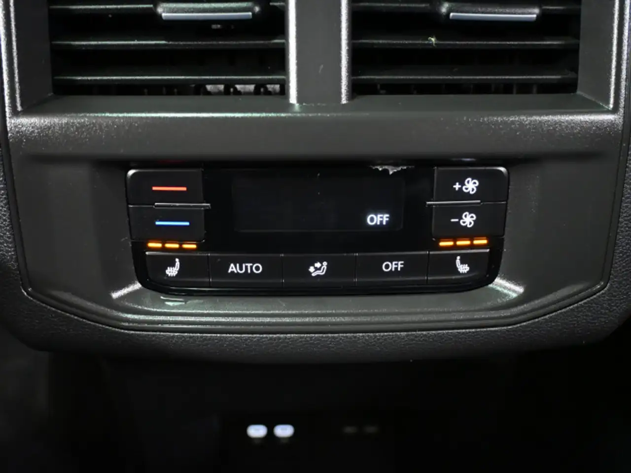 Volkswagen Atlas photo Volkswagen Atlas