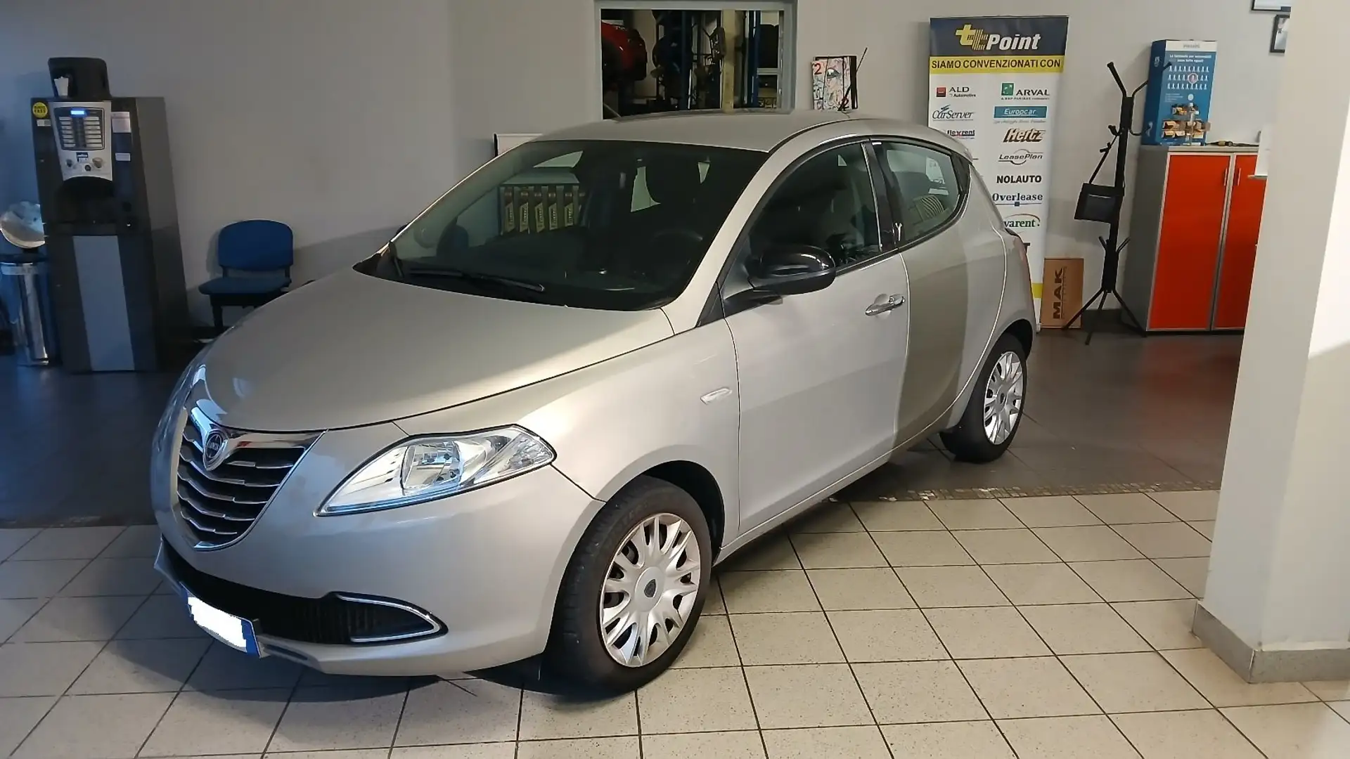 Lancia Ypsilon 1.2 8v Platinum Grigio - 1