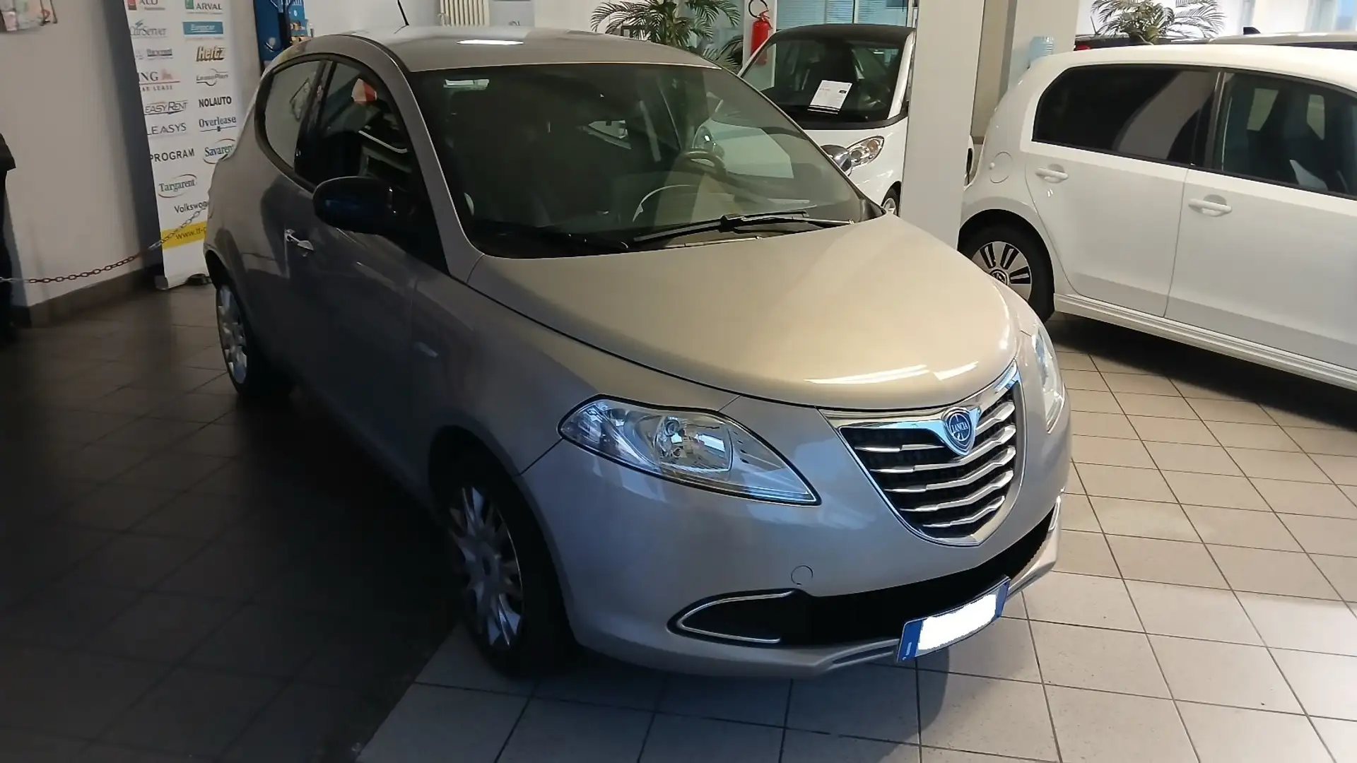 Lancia Ypsilon 1.2 8v Platinum Grigio - 2