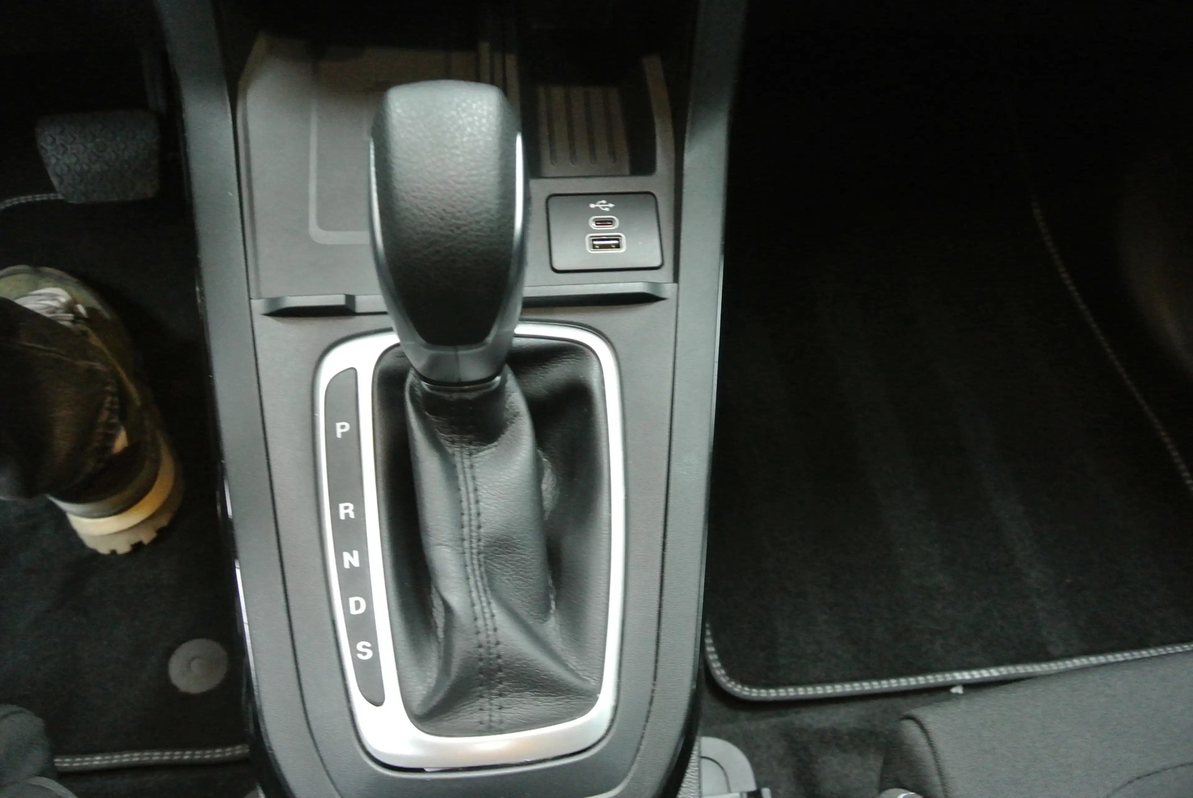Ford Puma — photo 14