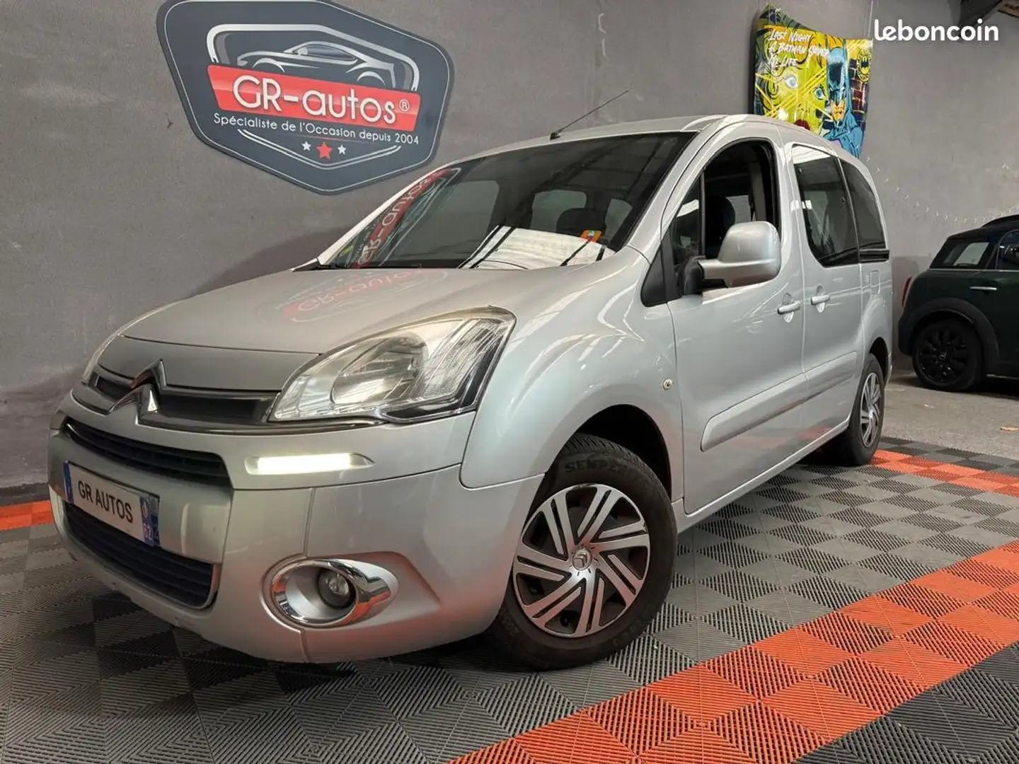 Citroen Berlingo 1.6 Hdi 75cv 5 places 1ere main 155.000kms Climatisation Révisé et garantie 6 mois Gris - 1