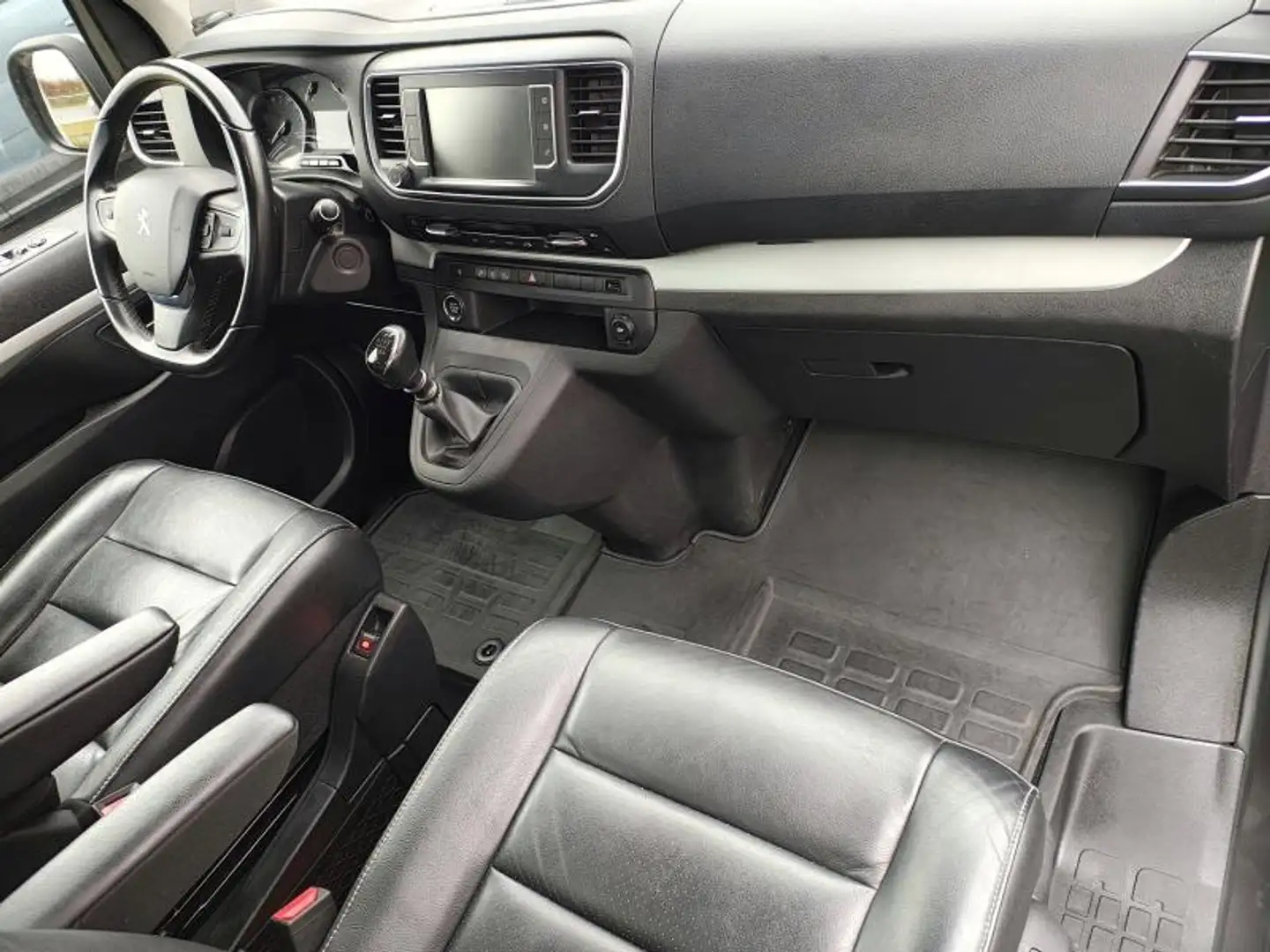 Peugeot Traveller Allure Grau - 2